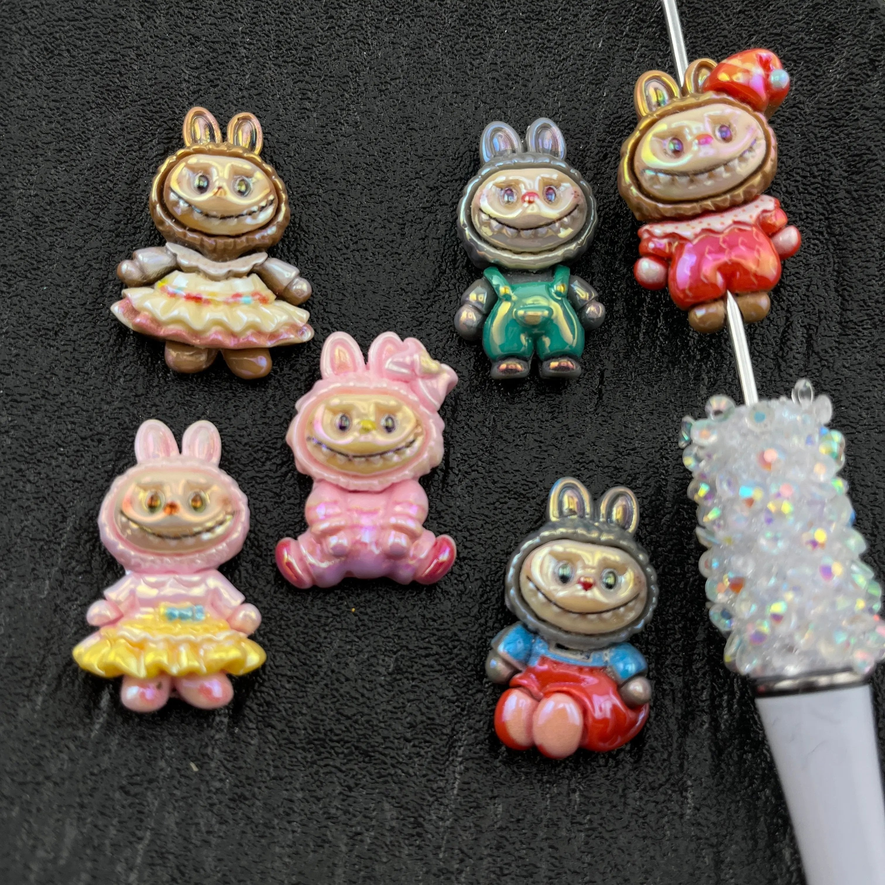 FS2439-Random Mixed Color Labubu Resin Beads Fit For Beadable Pens Zoe's DIY Shop