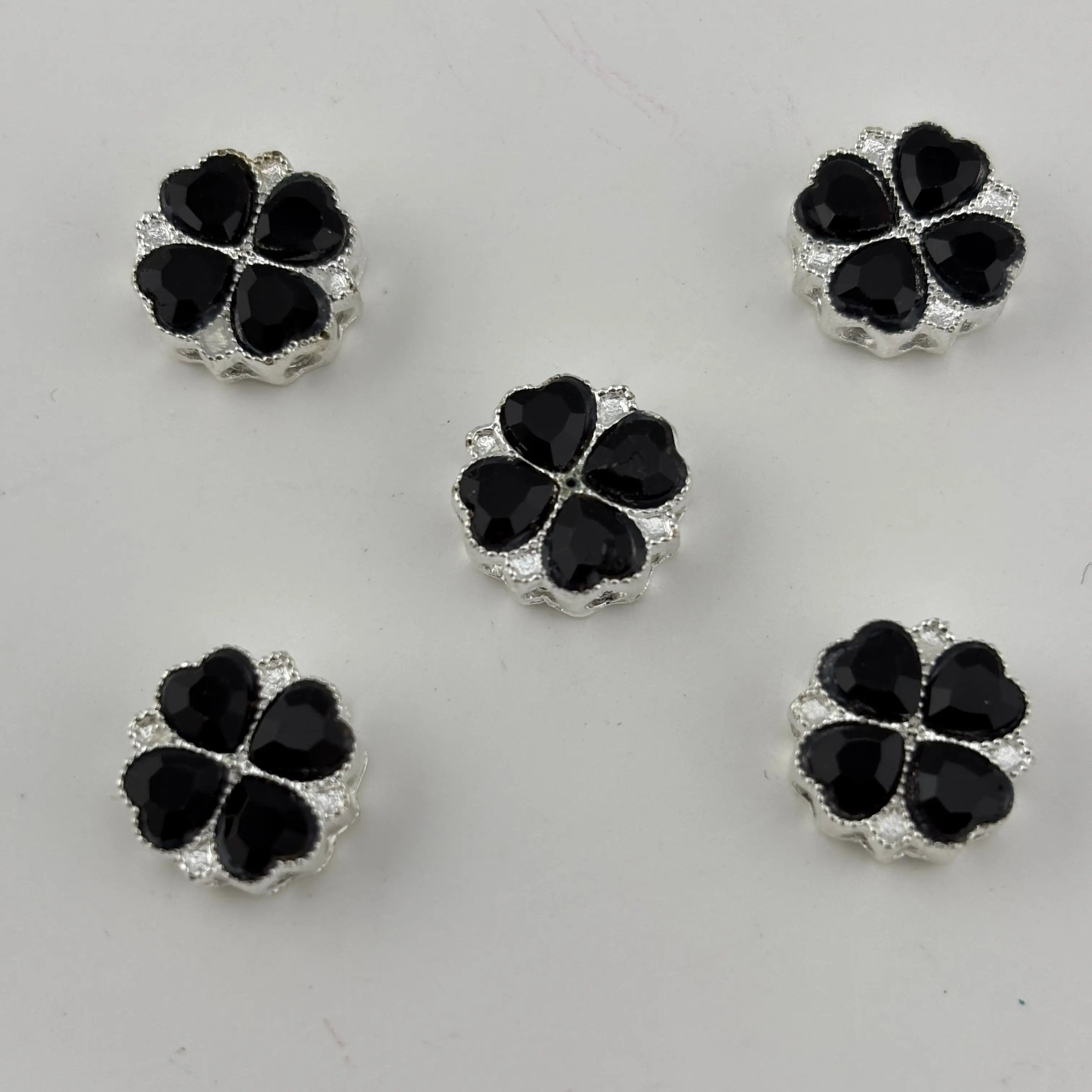FS2480- 12mm 8 Hole Alloy Heart clover Beads Zoe's DIY Shop