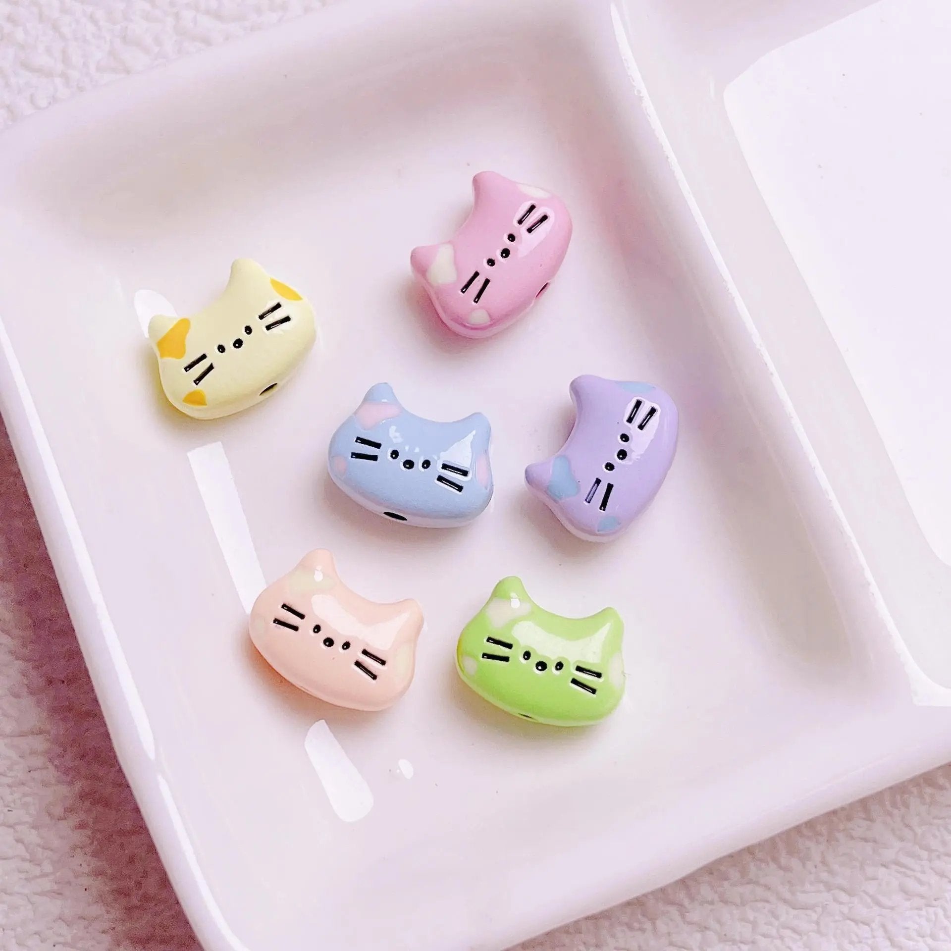 FS2512-12MM Random Mixed Color Cute Cat Head Metal Beads For Making Keychain Zoe's DIY Shop