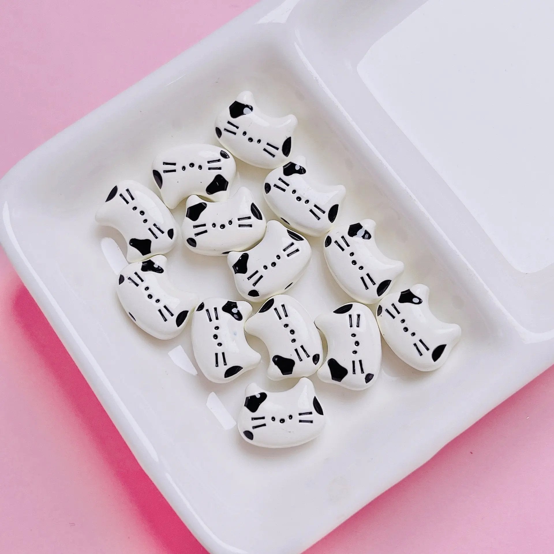 FS2512-12MM Random Mixed Color Cute Cat Head Metal Beads For Making Keychain Zoe's DIY Shop