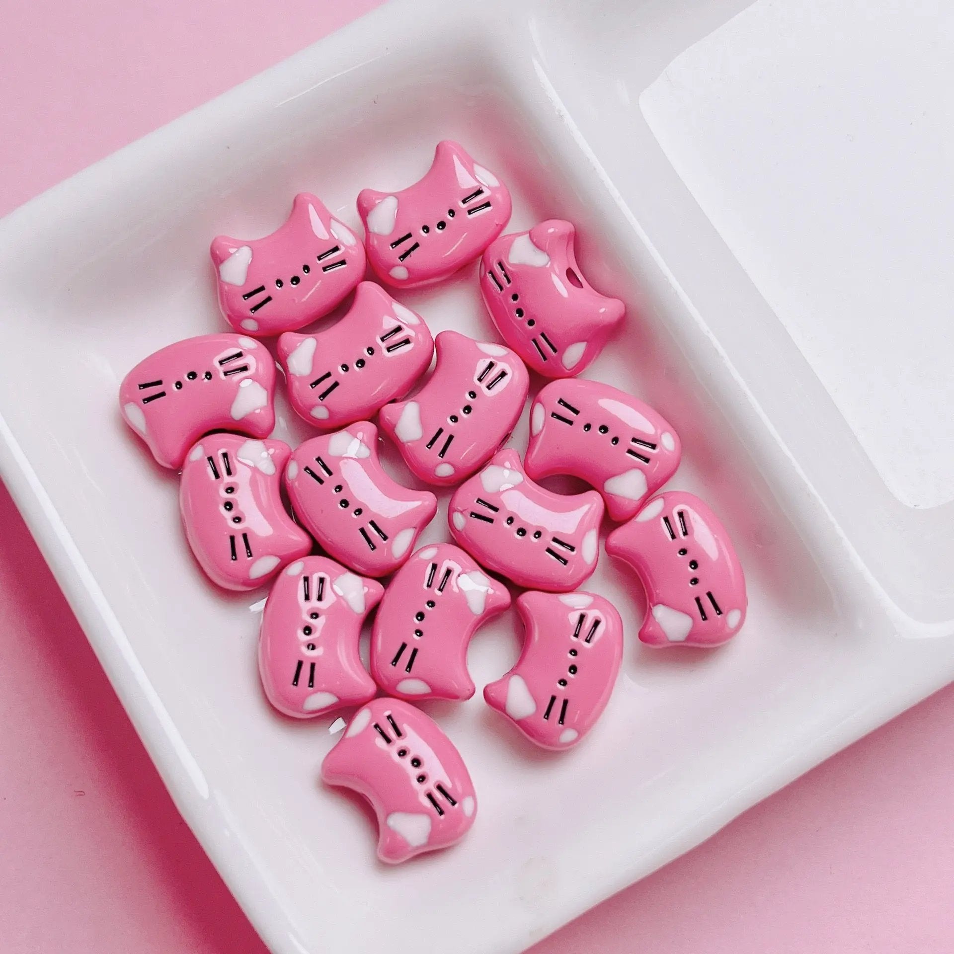 FS2512-12MM Random Mixed Color Cute Cat Head Metal Beads For Making Keychain Zoe's DIY Shop