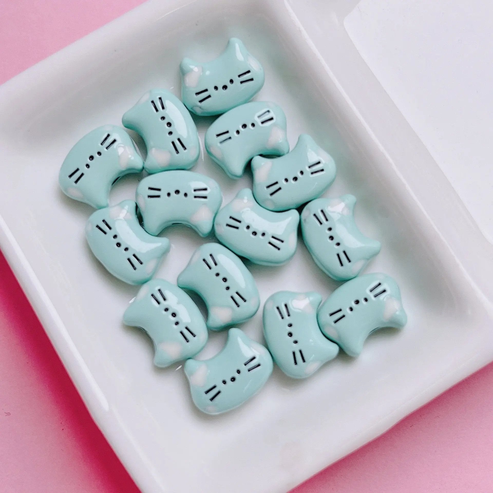 FS2512-12MM Random Mixed Color Cute Cat Head Metal Beads For Making Keychain Zoe's DIY Shop