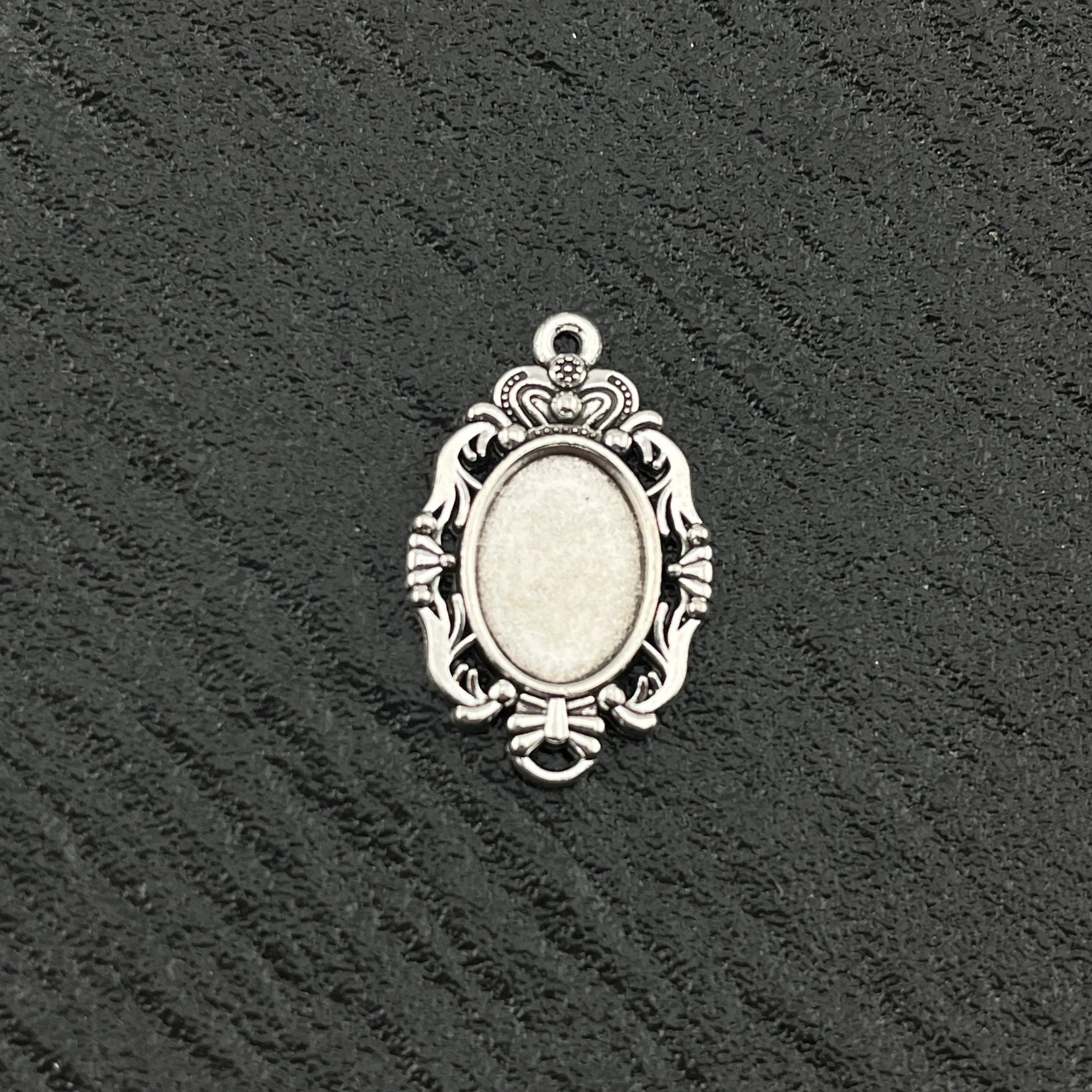 FS2619-10PCS 10*14 mm Oval alloy pendant base with inner diameter Zoe's DIY Shop