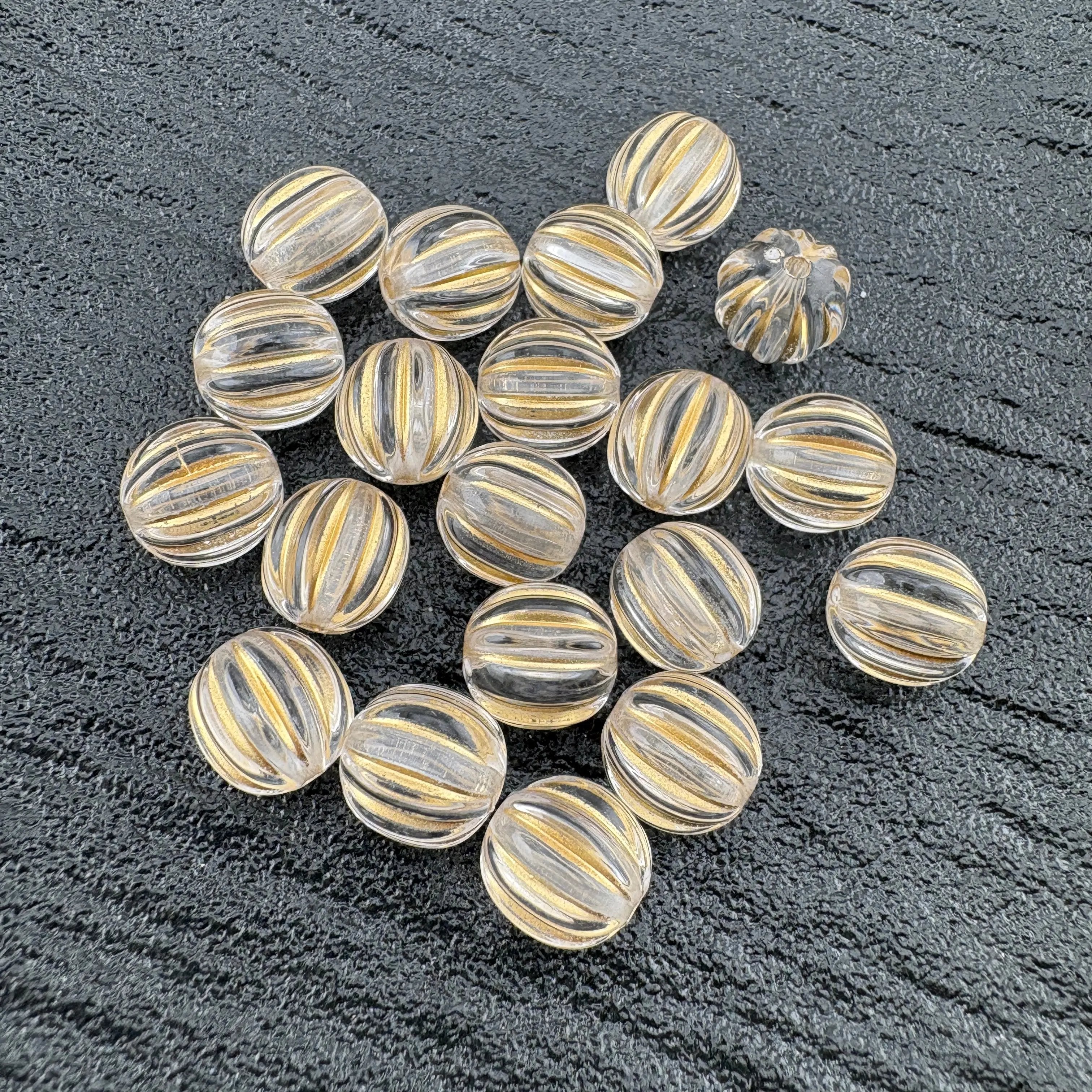 FS3119- 10mm Pumpkin beads with gold Line no fit pens Zoe's DIY Shop