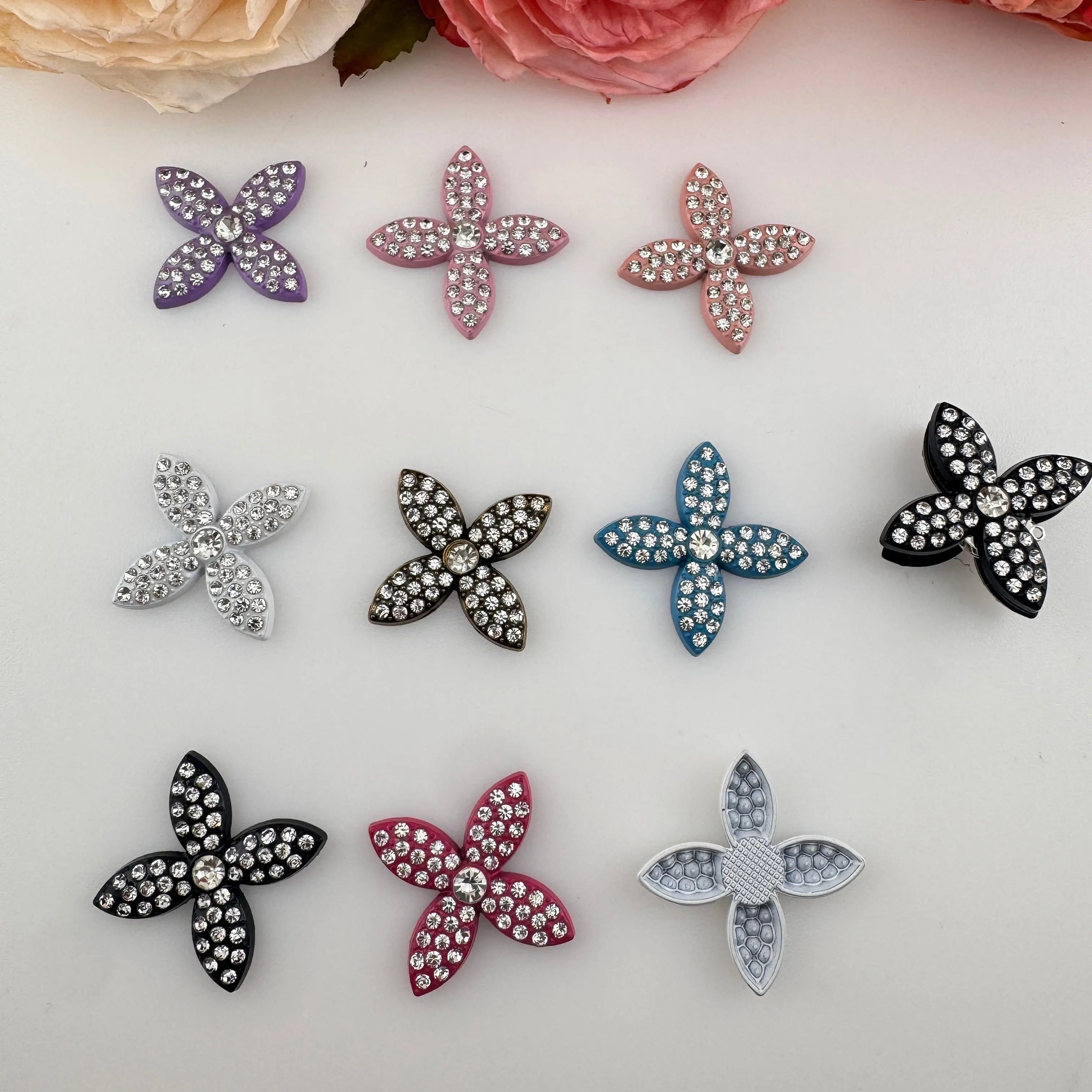 FS3396-About 22×30mm Clover Flower Metal Patch Zoe DIY Wholesale
