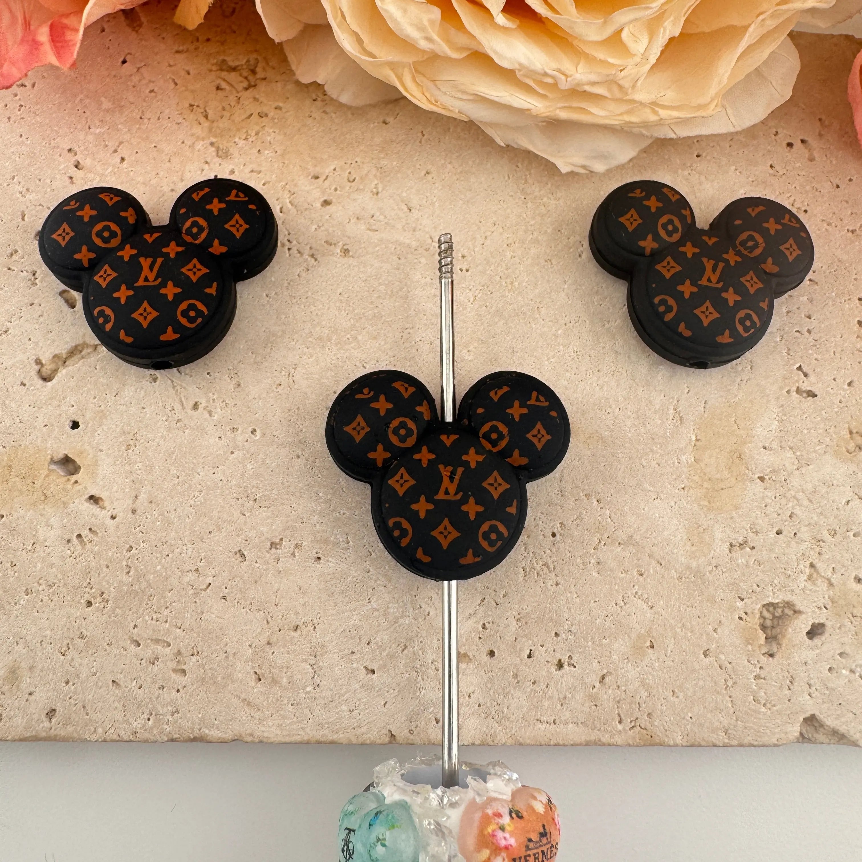FS3398-Silicone Focal Beads As Picture Shows