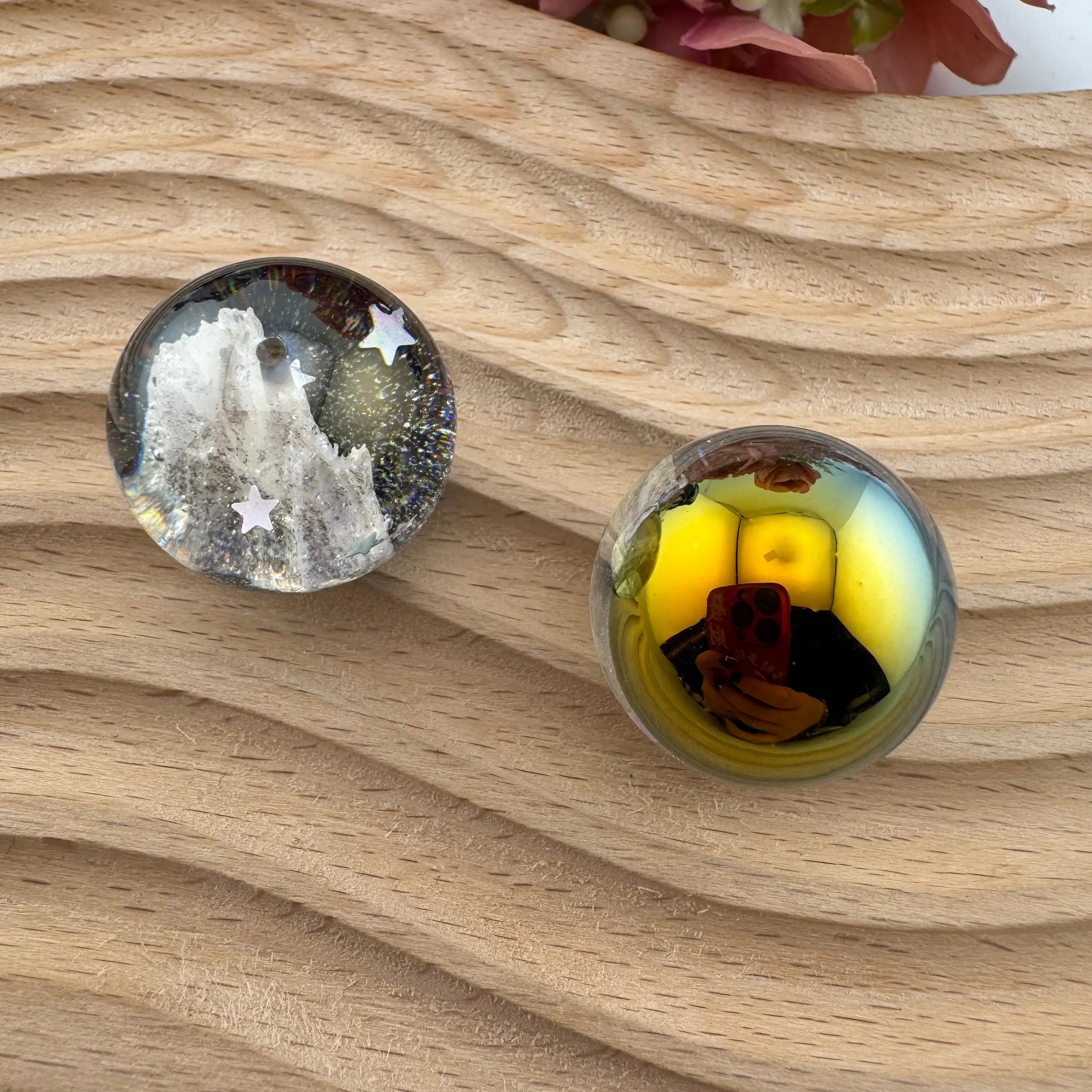 FS3521- Random Mixed Color 25mm Solize UV Resin Beads (Half Hole For Making Charms) Zoe's DIY Shop