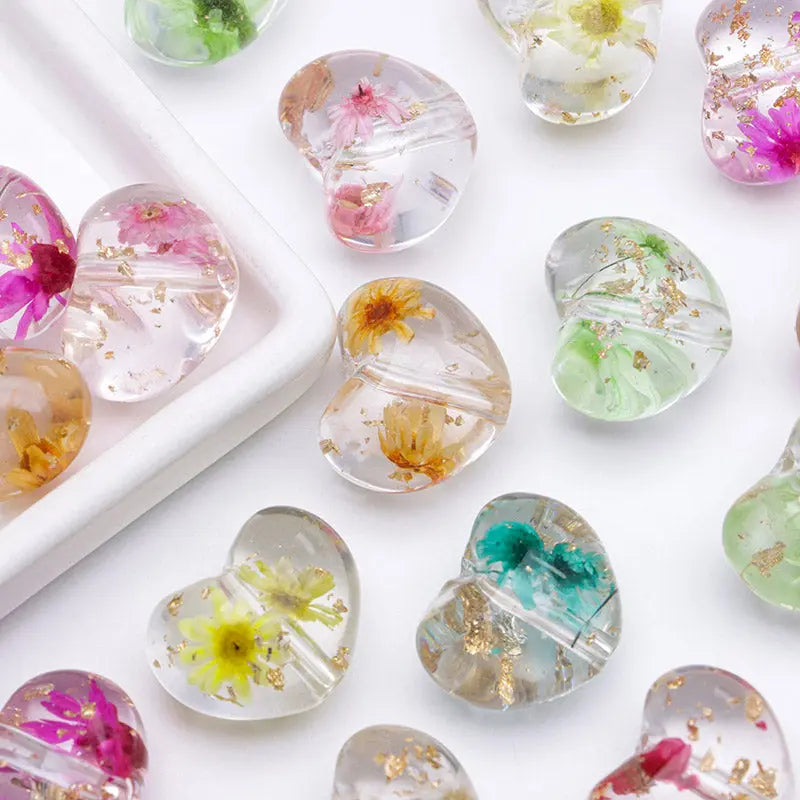 FS4262- Loving - Heart Dried - Flower Resin Beads 20mm For DIY Projects Zoe's DIY Shop
