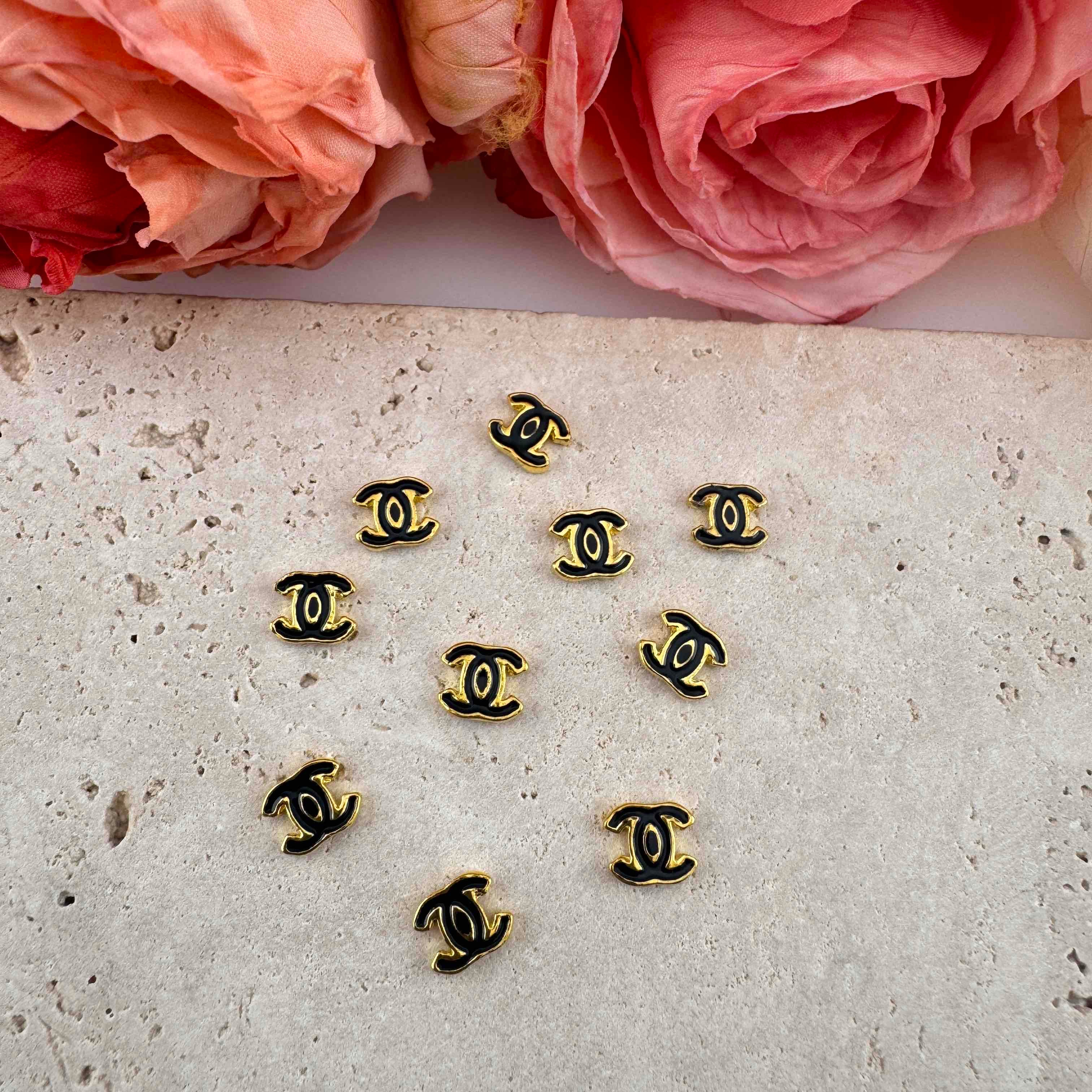 FS4782-7mm C Metal Nail Charms Zoe DIY Wholesale