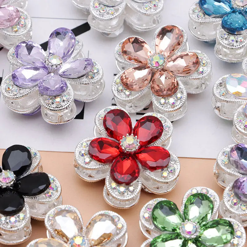 FS4833- 3.6×3.6 Cm Alloy Hollow-out Five-petal Alloy Beads That Can Pass A Pen For Keychain Jewelry Making Zoe's DIY Shop