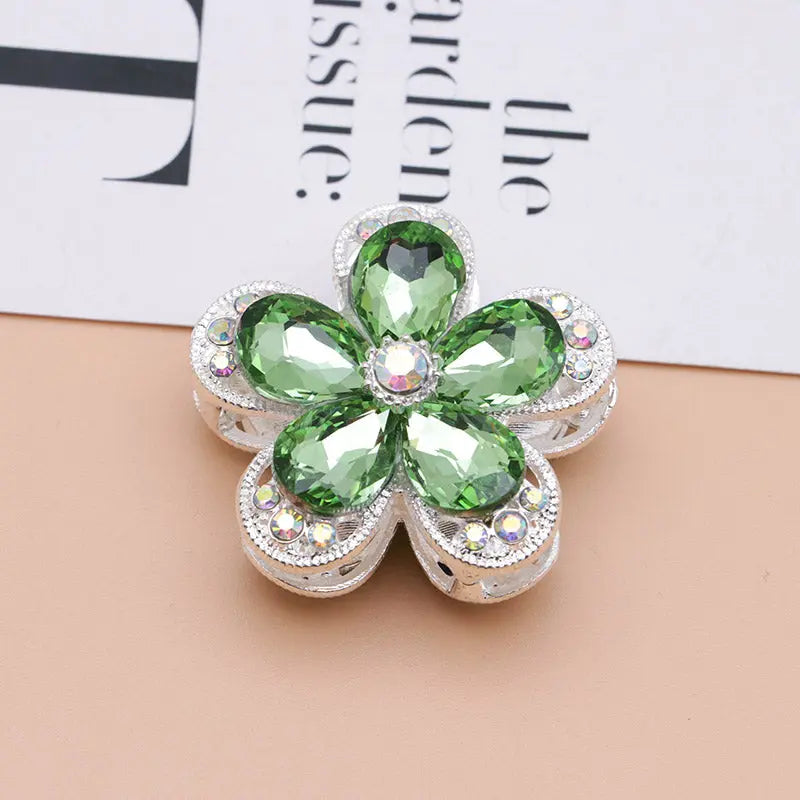 FS4833- 3.6×3.6 Cm Alloy Hollow-out Five-petal Alloy Beads That Can Pass A Pen For Keychain Jewelry Making Zoe's DIY Shop