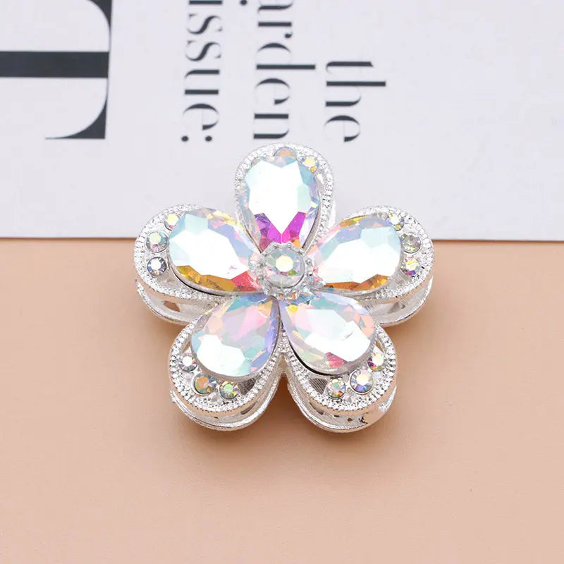 FS4833- 3.6×3.6 Cm Alloy Hollow-out Five-petal Alloy Beads That Can Pass A Pen For Keychain Jewelry Making Zoe's DIY Shop