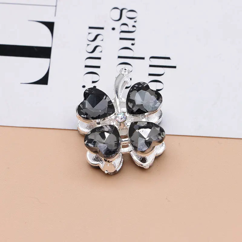 FS4848- Approximately 2.9×2.4×1.3 Cm Four - leaf Clover Alloy Beads Four - way Passable For Pen Zoe's DIY Shop