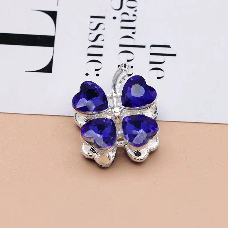 FS4848- Approximately 2.9×2.4×1.3 Cm Four - leaf Clover Alloy Beads Four - way Passable For Pen Zoe's DIY Shop