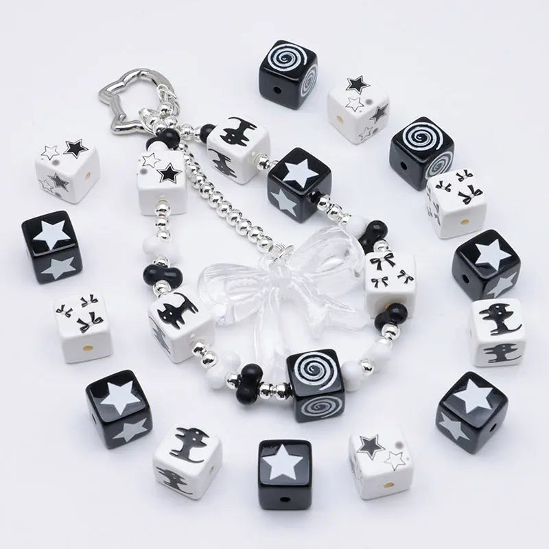 FS5127- 15mm Mixed Black And White Cubes Beads Zoe's DIY Shop