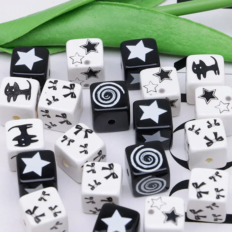 FS5127- 15mm Mixed Black And White Cubes Beads Zoe's DIY Shop