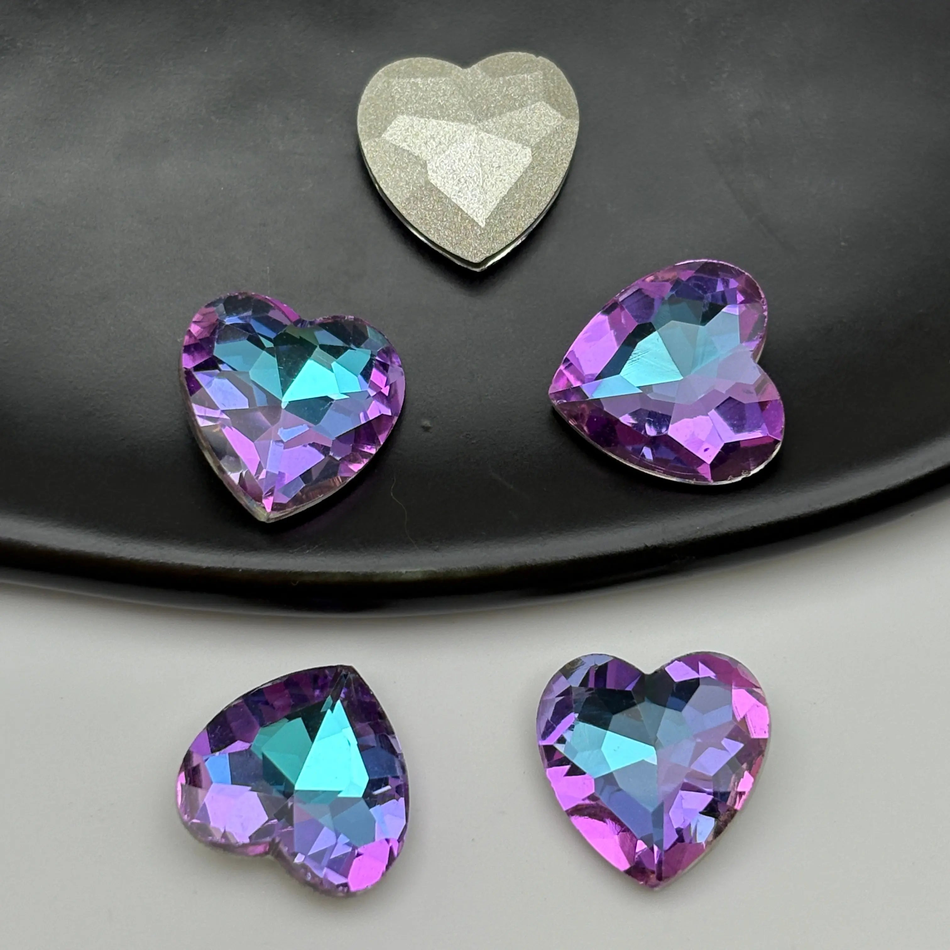 FS5401- 12mm Heart Crystal Diamonds Loving Heart With Pointed Bottom Diamonds For DIY Project Zoe's DIY Shop