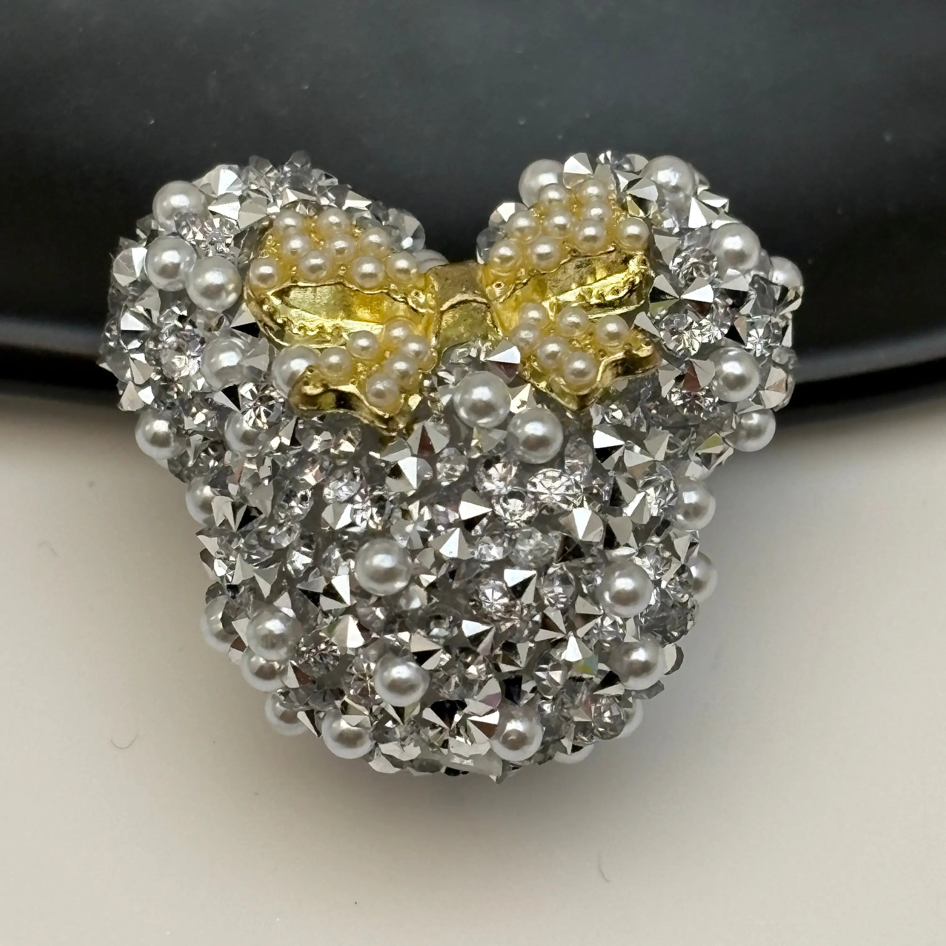 FS5433- 28Mm Pearl And Diamonds Bow Mickey Beads Pearl And Diamond-Added Bow-Knot Mickey Head Beads For DIY Project Zoe's DIY Shop