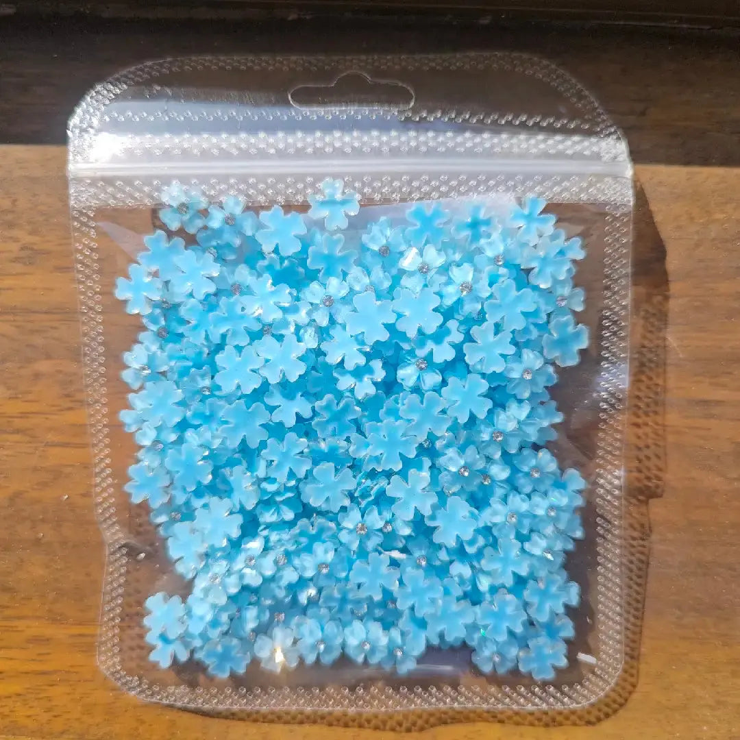 FS5711-8.3MM Four-Petals Heart Flower Charms With Diamonds Zoe DIY Wholesale