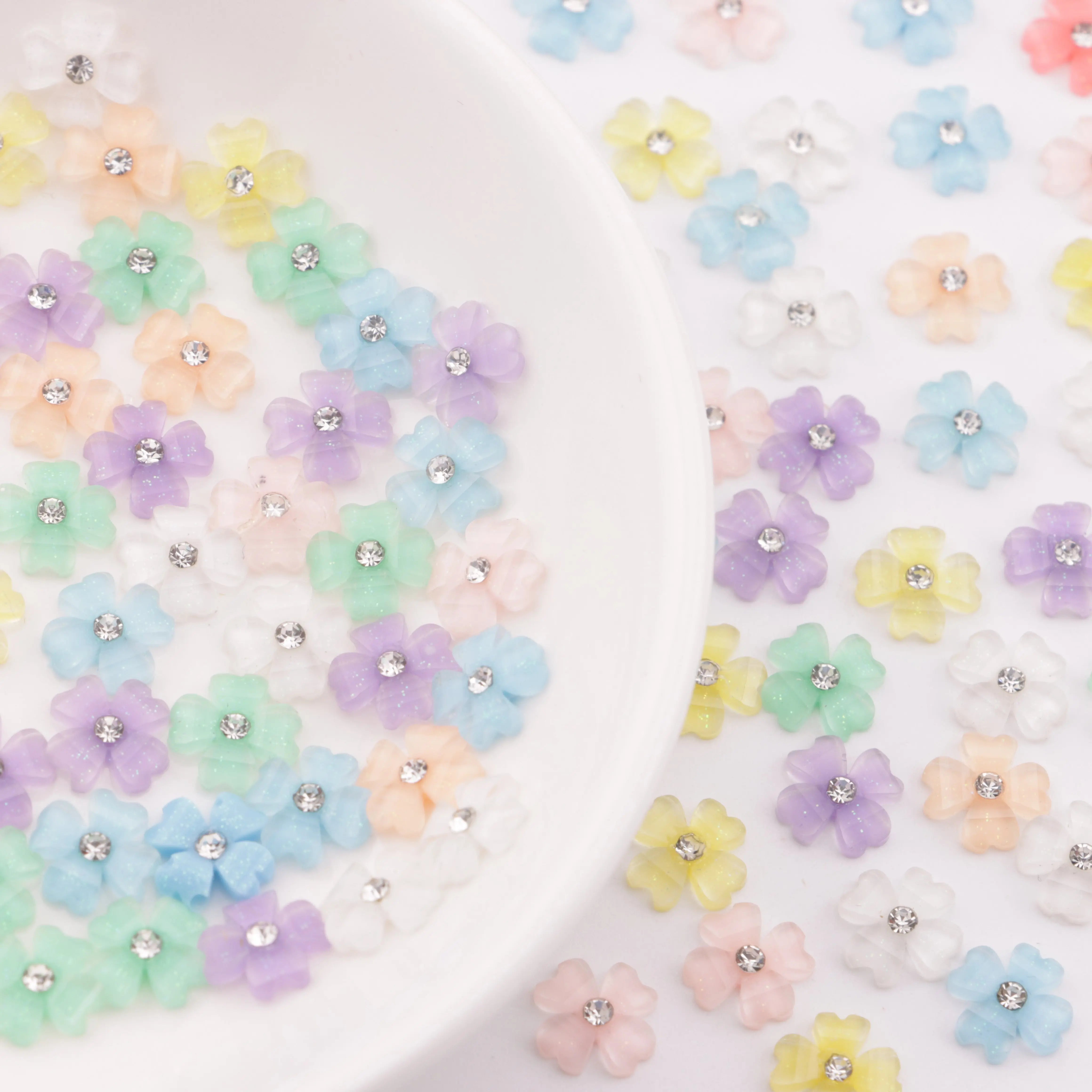 FS5711-8.3MM Four-Petals Heart Flower Charms With Diamonds Zoe DIY Wholesale