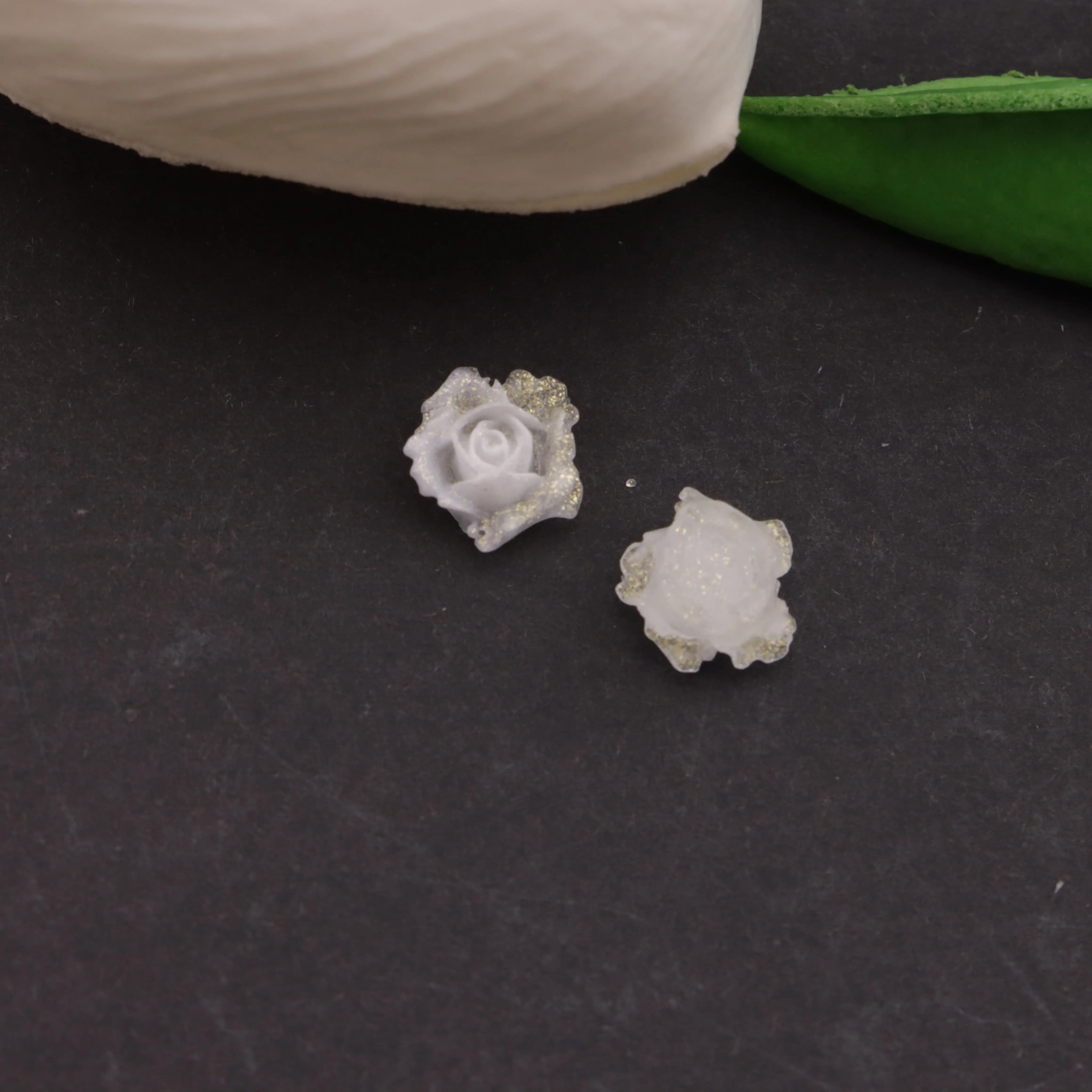 FS6144-8MM Luminous Soft Flower Charms Zoe DIY Wholesale