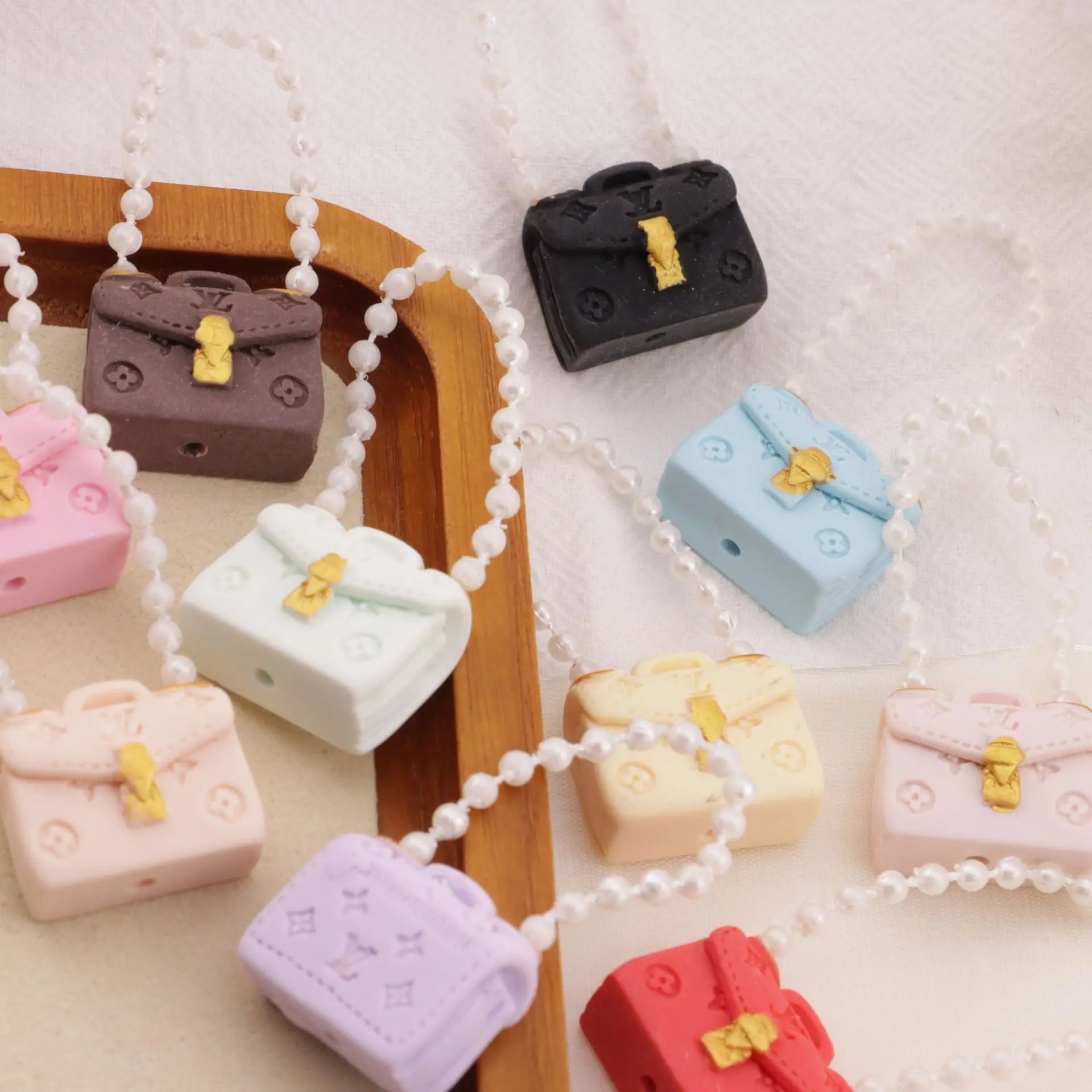 FS6283-Brand Design Bag Resin Beads Zoe DIY Wholesale