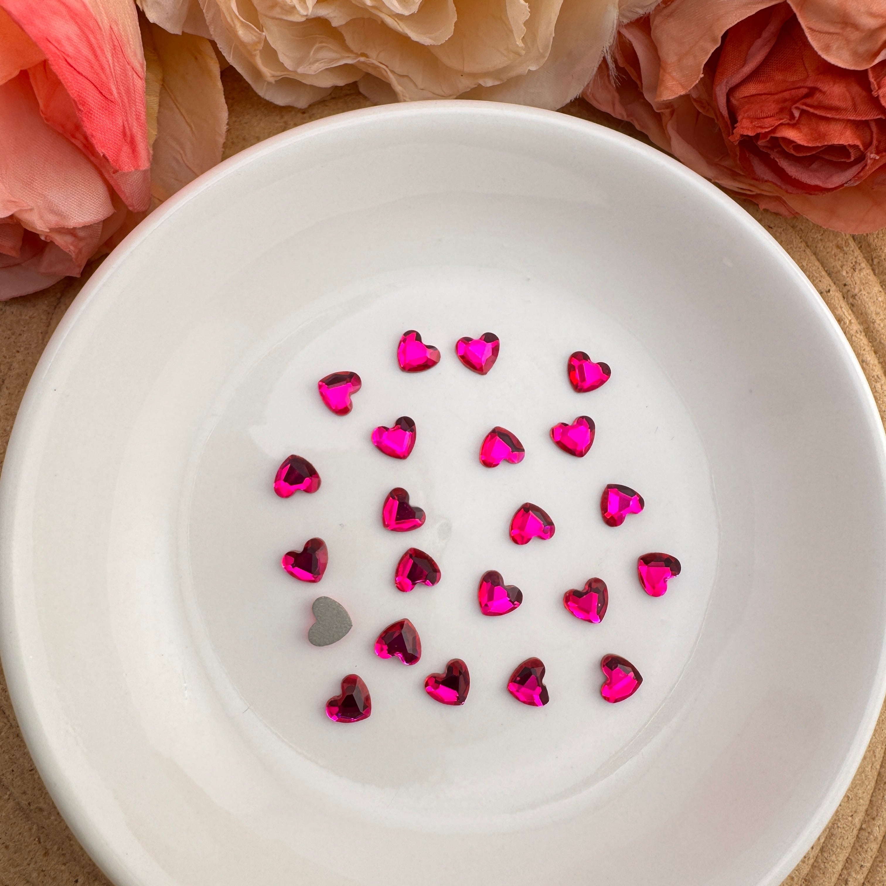 About 6mm Crystal Heart Nail Charms For Making Nail Art Fancy Beads Pens Zoe DIY Wholesale