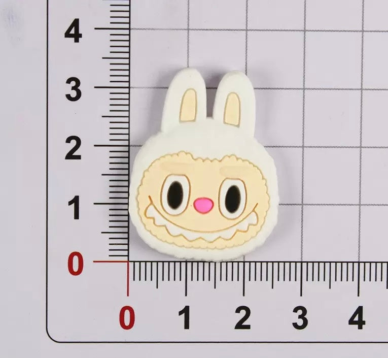 FS2558-Random Mixed PVC Labubu Patch Zoe DIY Wholesale