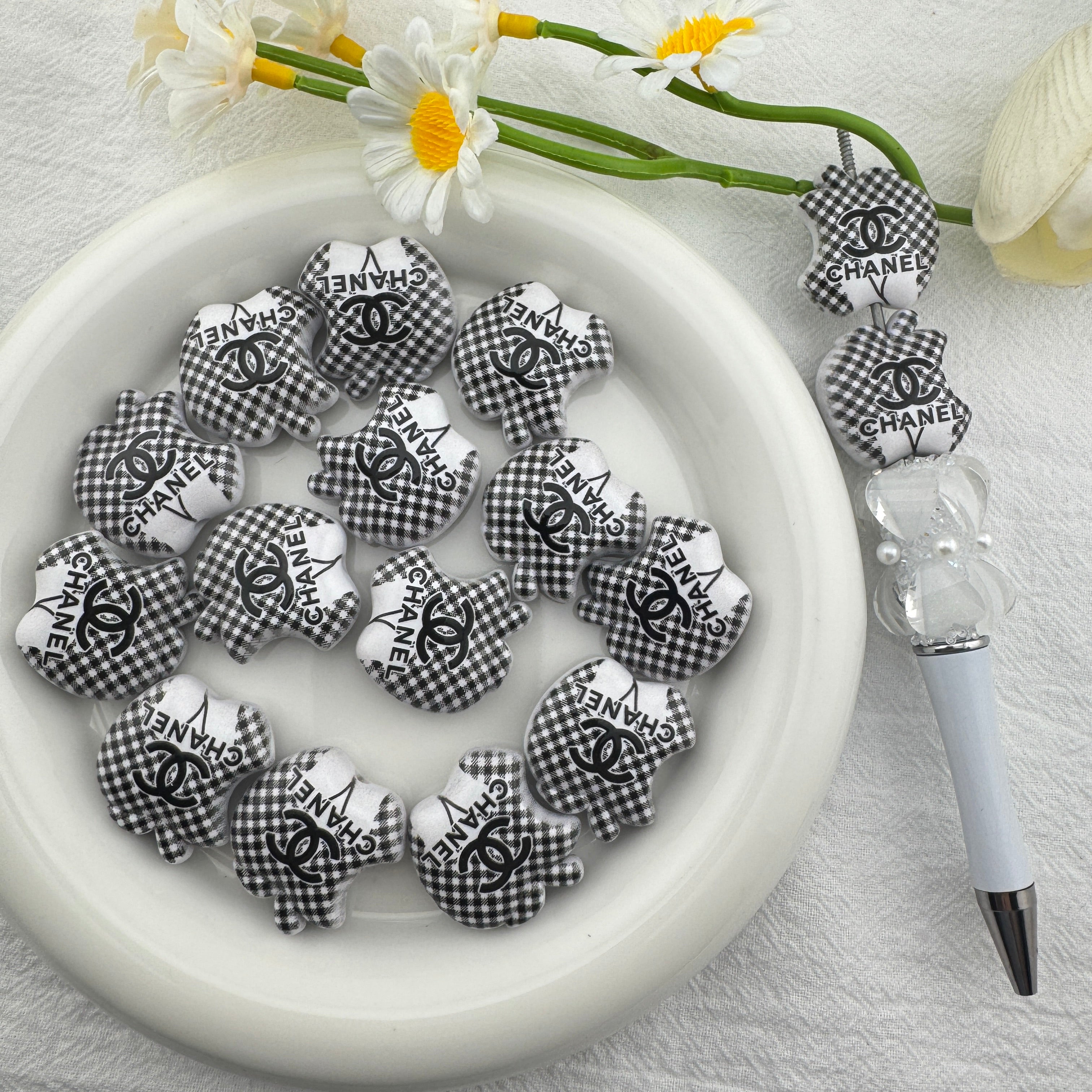 FS6711-20×25mm Apple Printed Acrylic Beads Zoe's DIY Shop