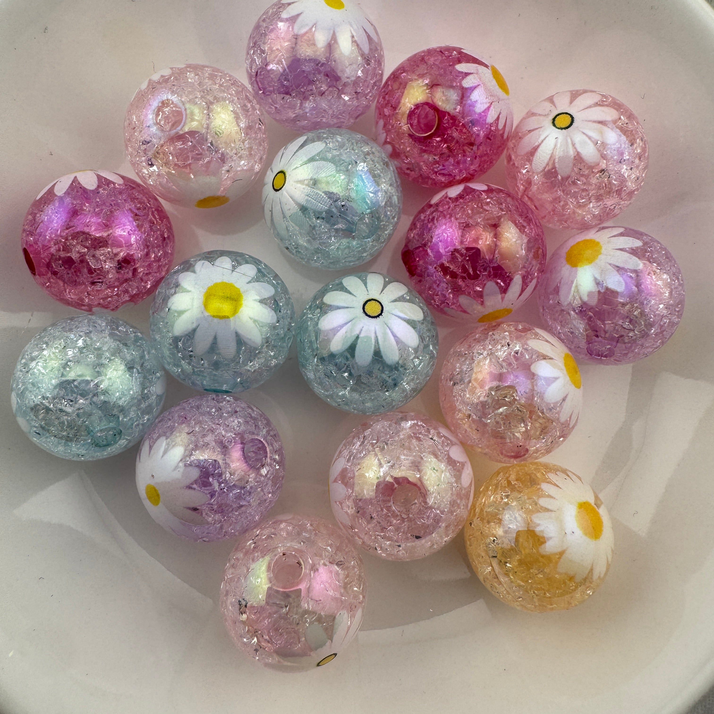FS6697-16mm Cracked Daisy Flower Printed Acrylic Beads Zoe's DIY Shop