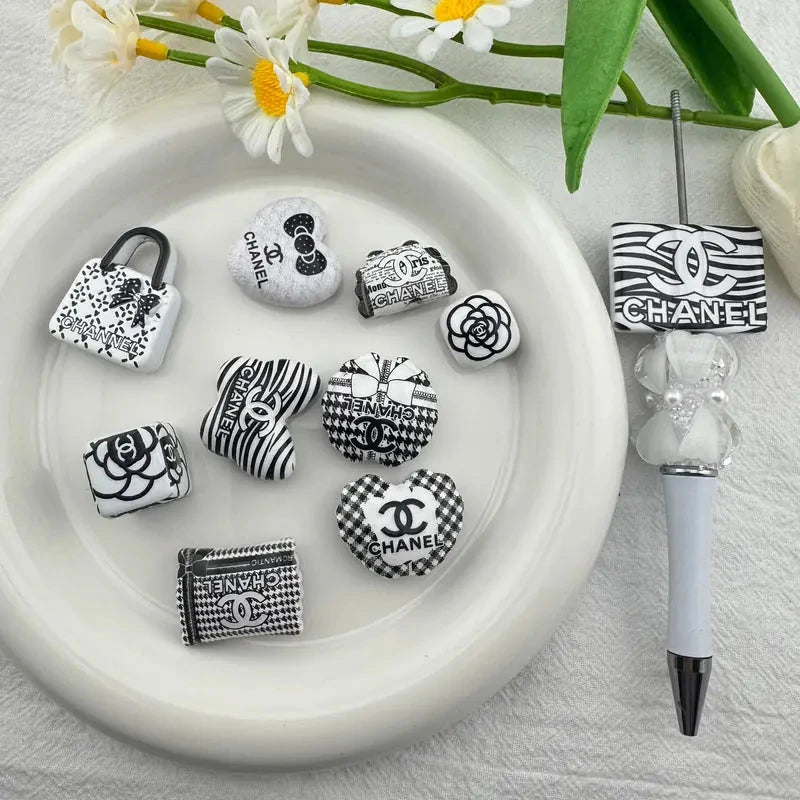 FS6722- Random Mixed Acrylic Beads Zoe's DIY Shop