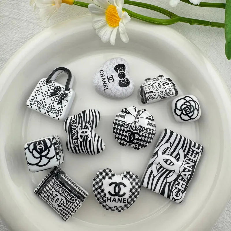 FS6722- Random Mixed Acrylic Beads Zoe's DIY Shop