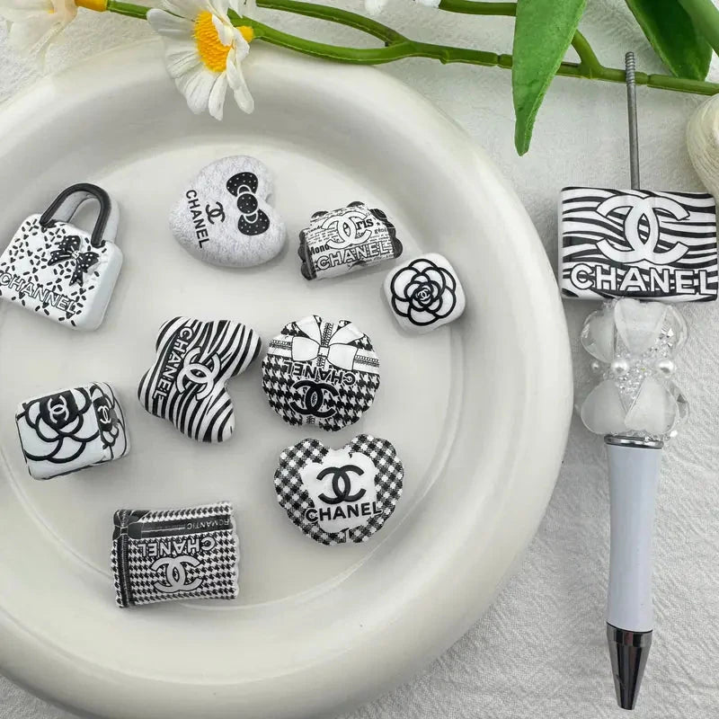 FS6722- Random Mixed Acrylic Beads Zoe's DIY Shop