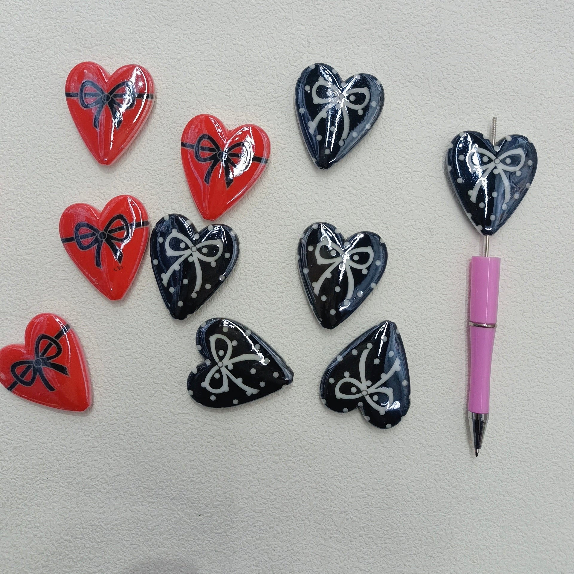 FS2278-Bow Printed Heart Acrylic Beads Fit For Beadable Pens