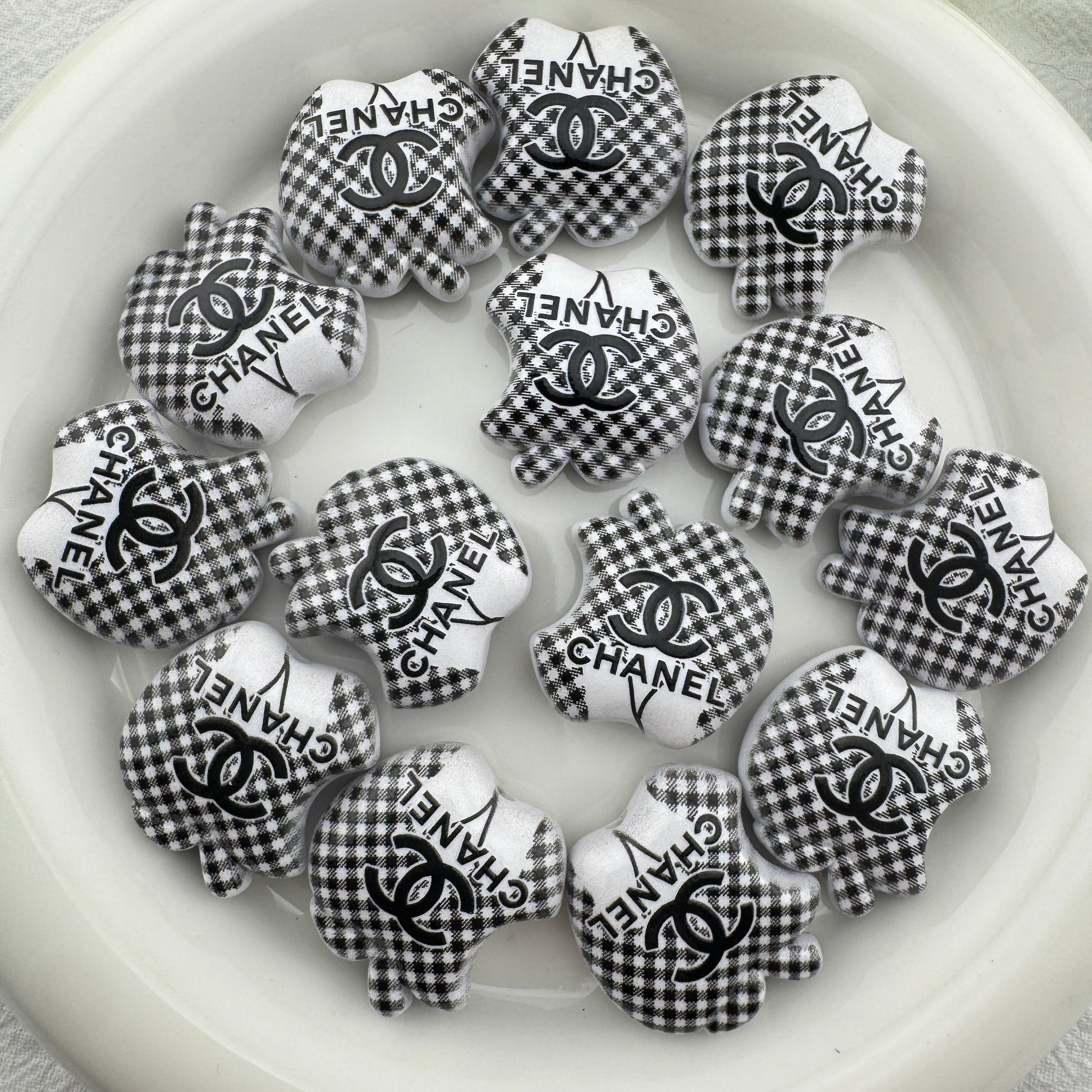 FS6711-20×25mm Apple Printed Acrylic Beads Zoe's DIY Shop