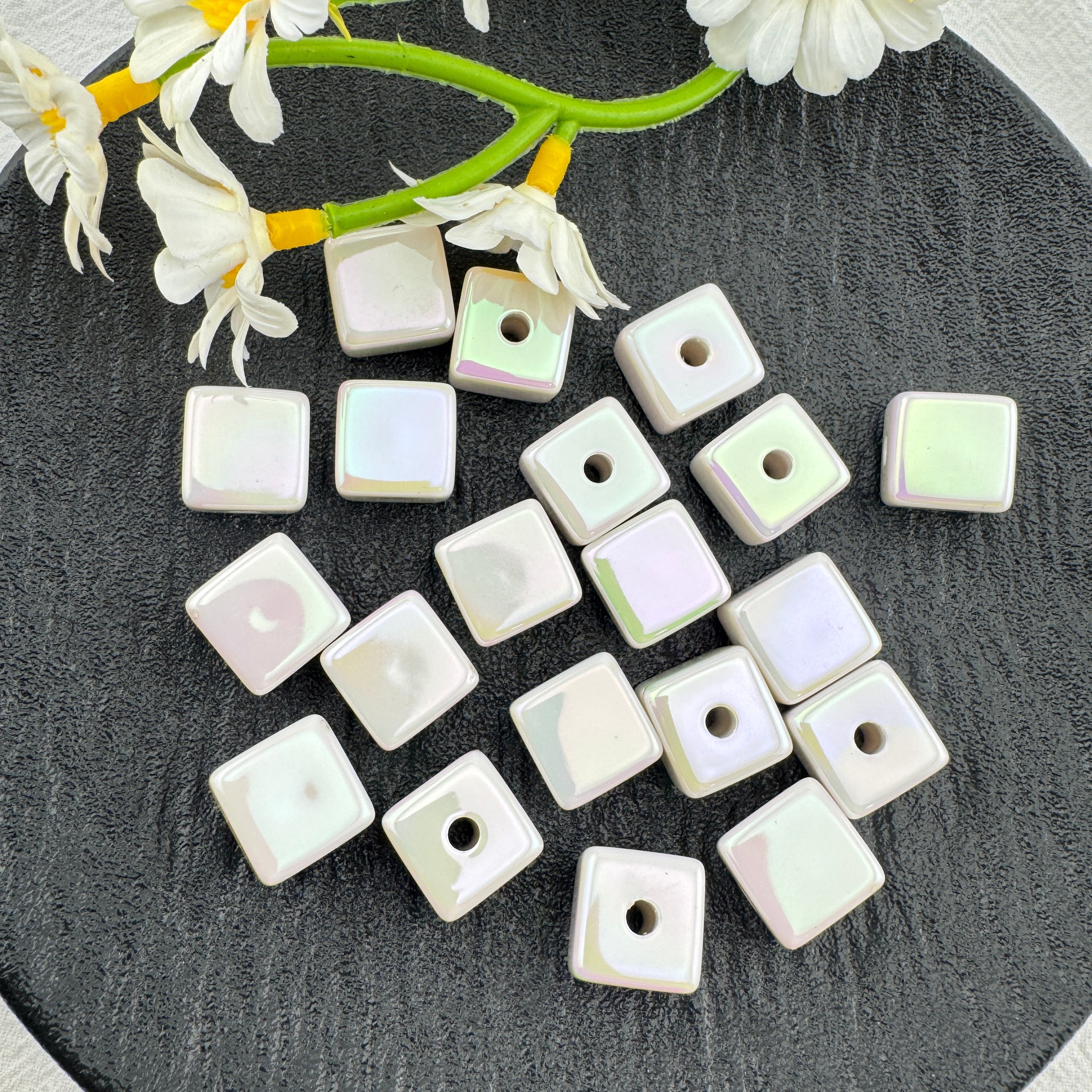 FS4944-14×14mm UV Cube Acrylic Beads Zoe's DIY Shop