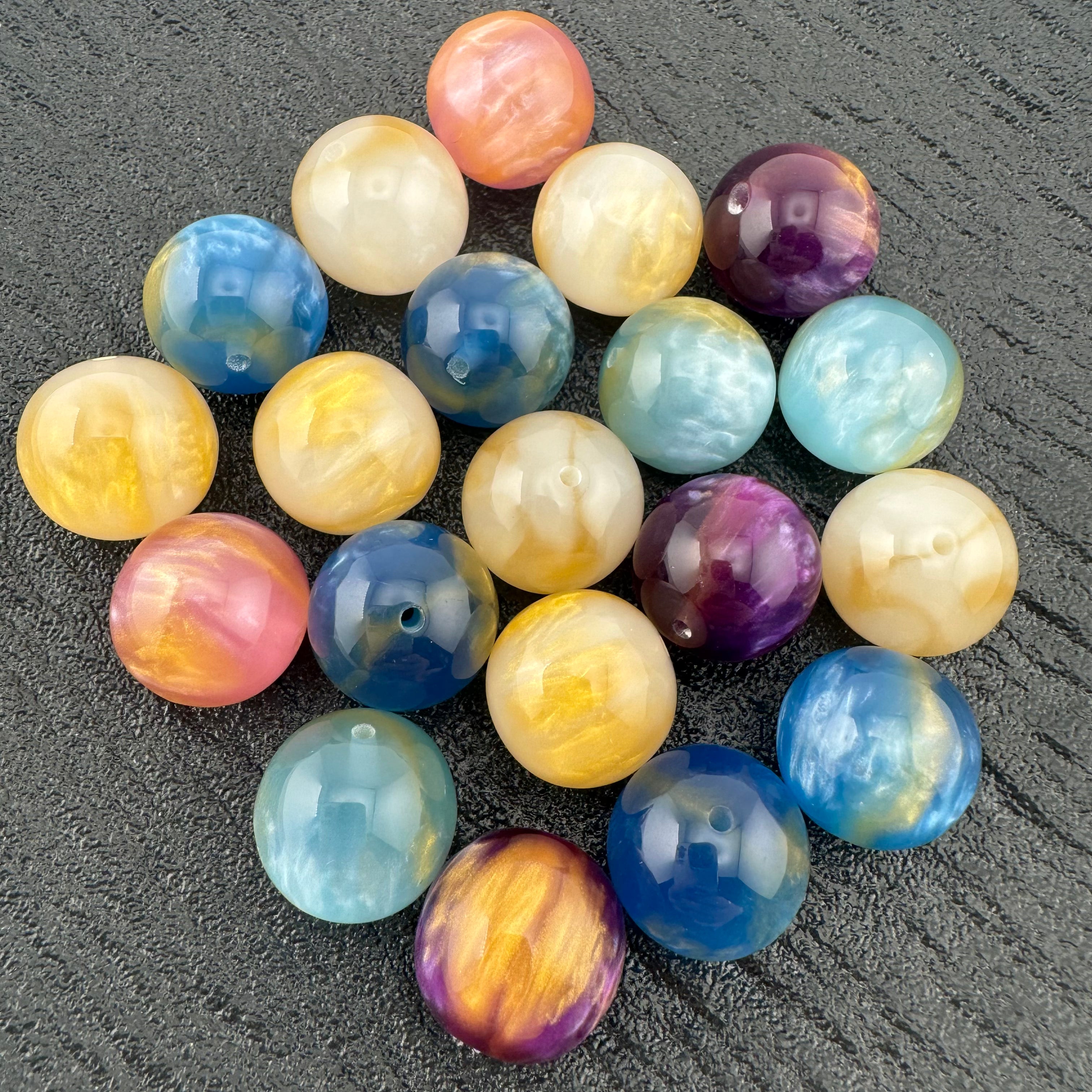 FS1961-Random Mixed Color Resin Beads (Hole is too small ) Not For Beadable Pens