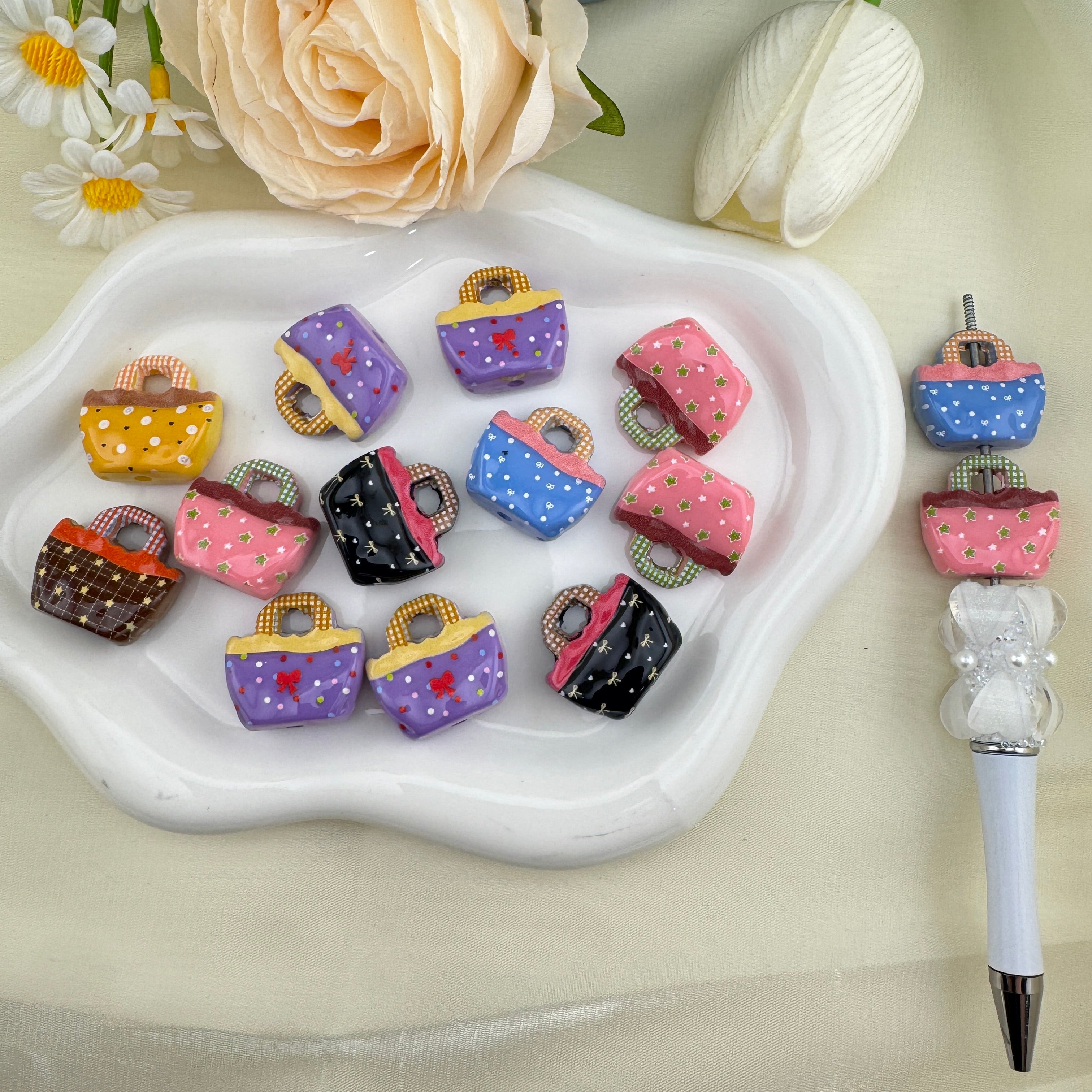 FS6830-23.7×24.6mm Random Mixed Color Handbag Acrylic Beads Zoe DIY Wholesale