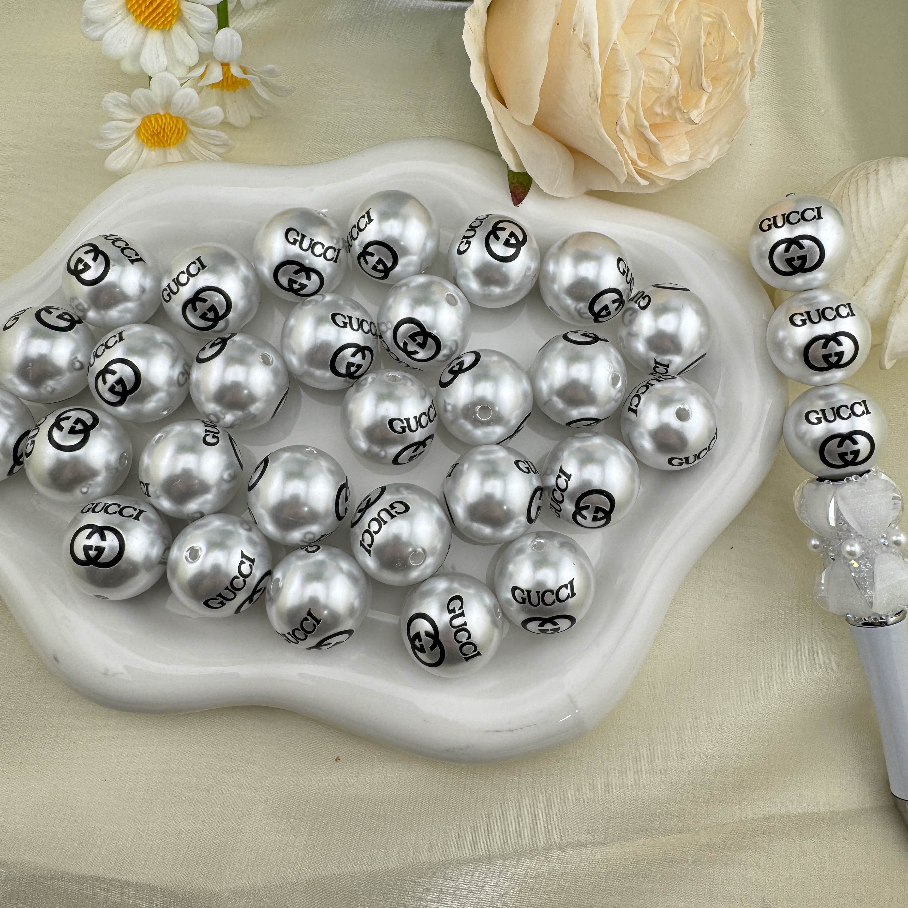FS6826-20mm Pearl Looking Acrylic Beads Zoe DIY Wholesale