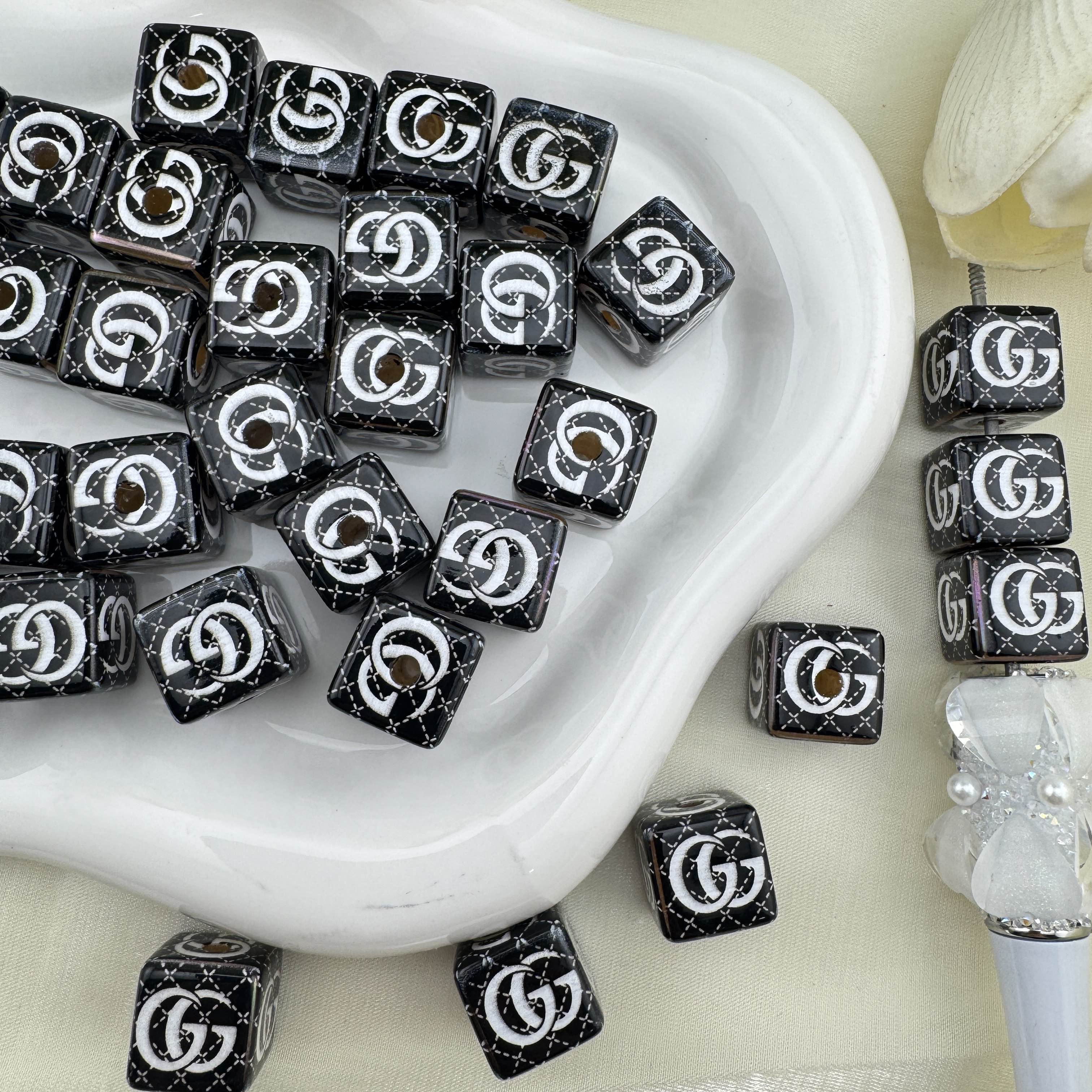 FS6828-16mm Black Cube Acrylic Beads Zoe DIY Wholesale