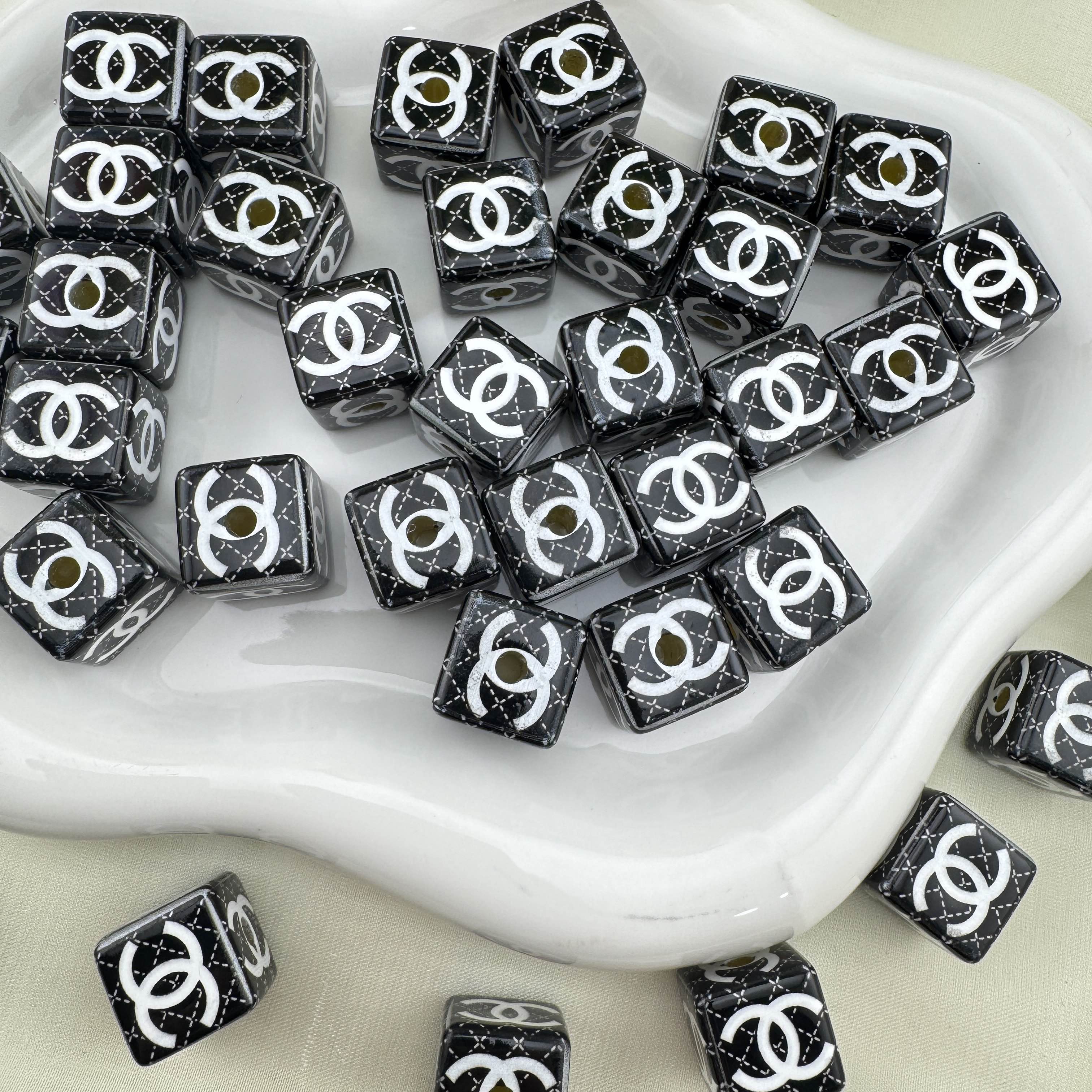 FS6424-16mm Cube Acrylic Beads Zoe DIY Wholesale