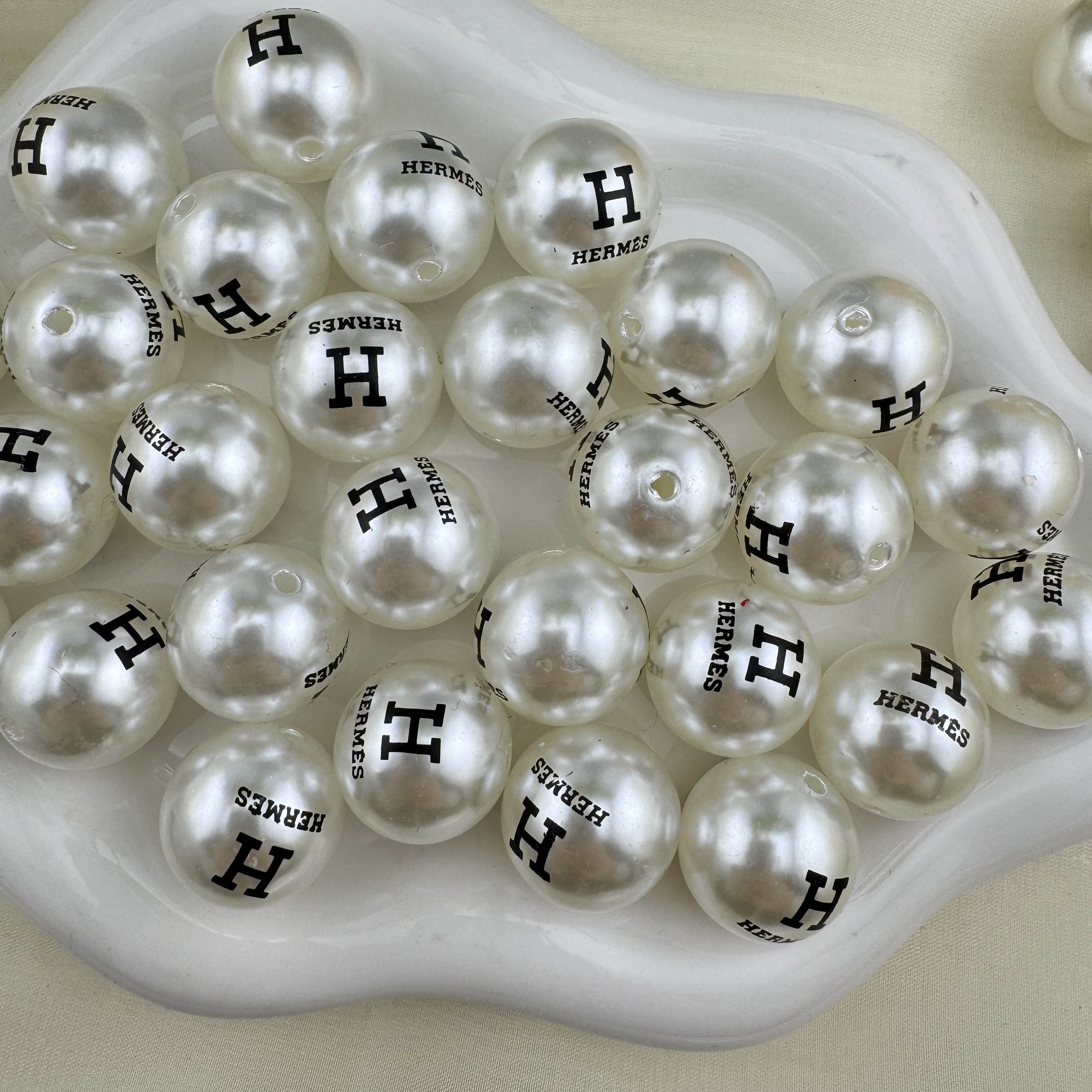 FS6887-20mm H Pearl Looking Acrylic Beads For Making Keychain Jewelry Making Zoe DIY Wholesale