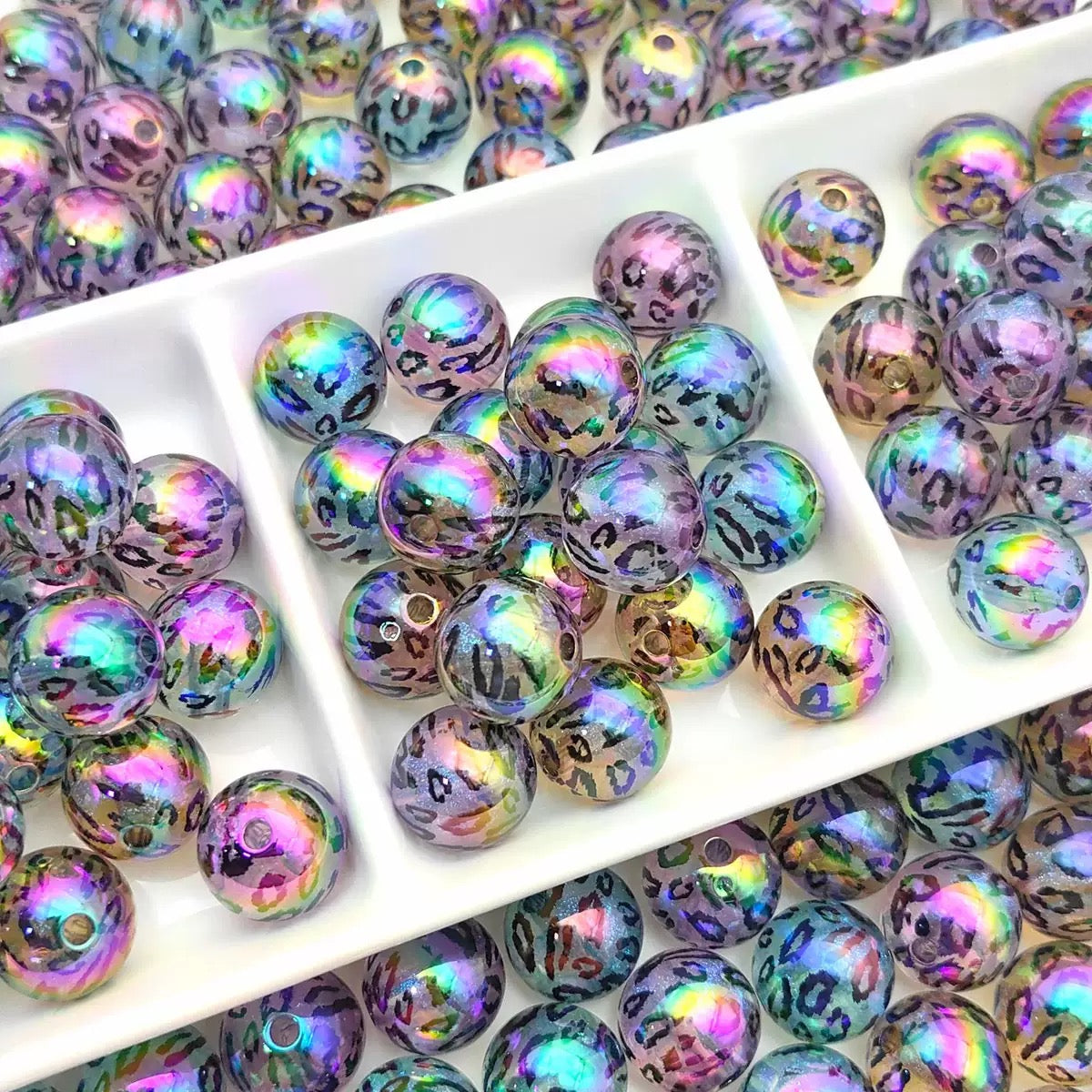 FS6896-16mm Random Mixed Glitter Luminous Leopard Printed Acrylic Beads For Making Keychain Jewelry Making Beadable Pens Making Zoe DIY Wholesale