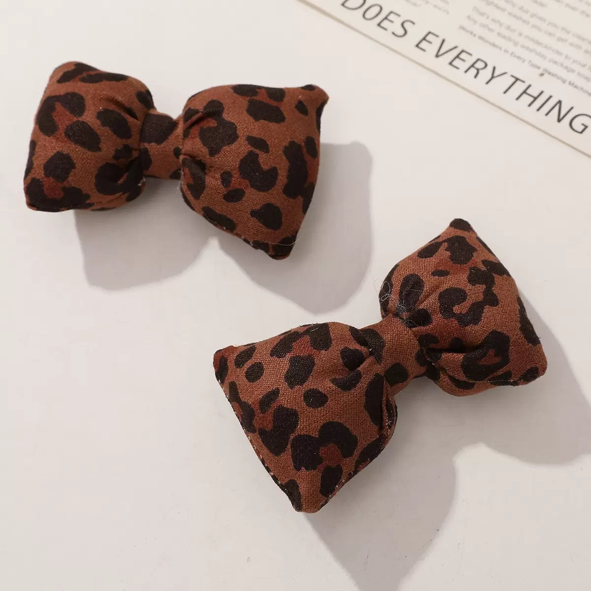 FS19142-About 6.8×4.3cm Leopard Printed Farbic Bow