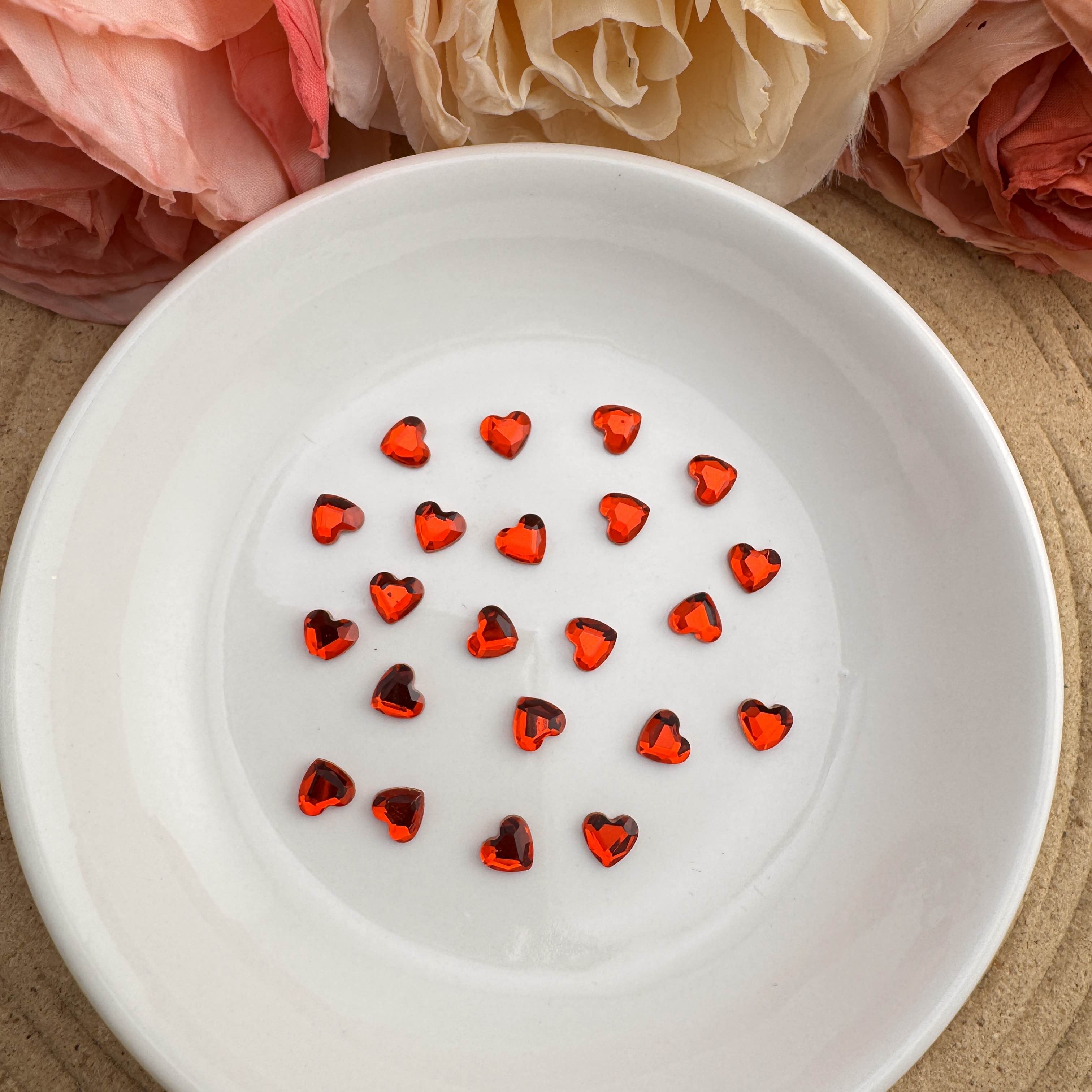 About 6mm Crystal Heart Nail Charms For Making Nail Art Fancy Beads Pens Zoe DIY Wholesale