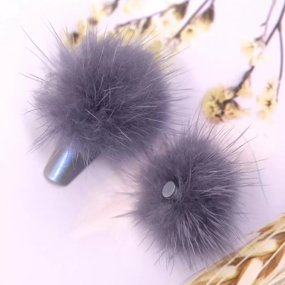 FS10230-Random Mixed PomPom Nail Charms