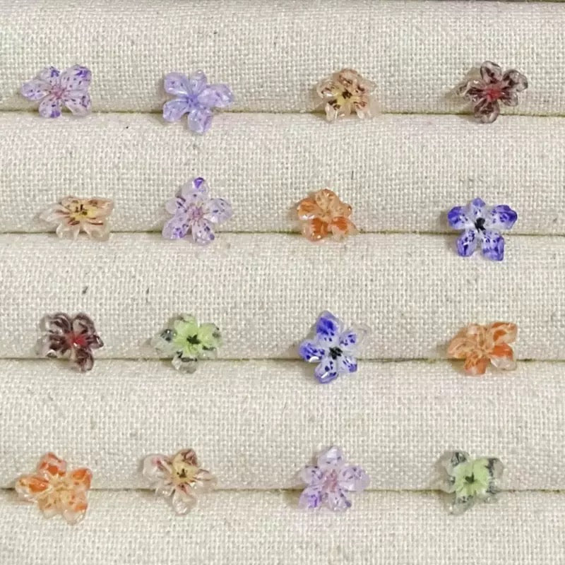 FS6517-9mm Transparent Printing Sakura Resin Nail Charms Nail Charms Floral Nail Art Charms Luminous Flower Charms for Nails Design Floral Charm Resin Flowers Manicure Decorations Blossom Petals For DIY Project Zoe's DIY Shop