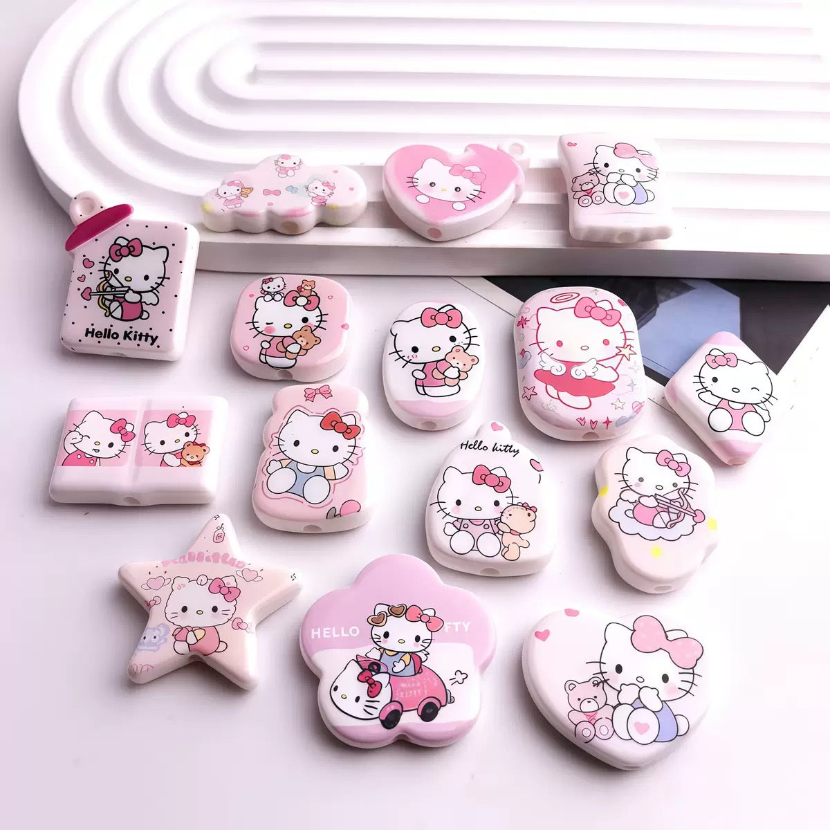 FS6753-Random Mixed HK Acrylic Beads Zoe's DIY Shop