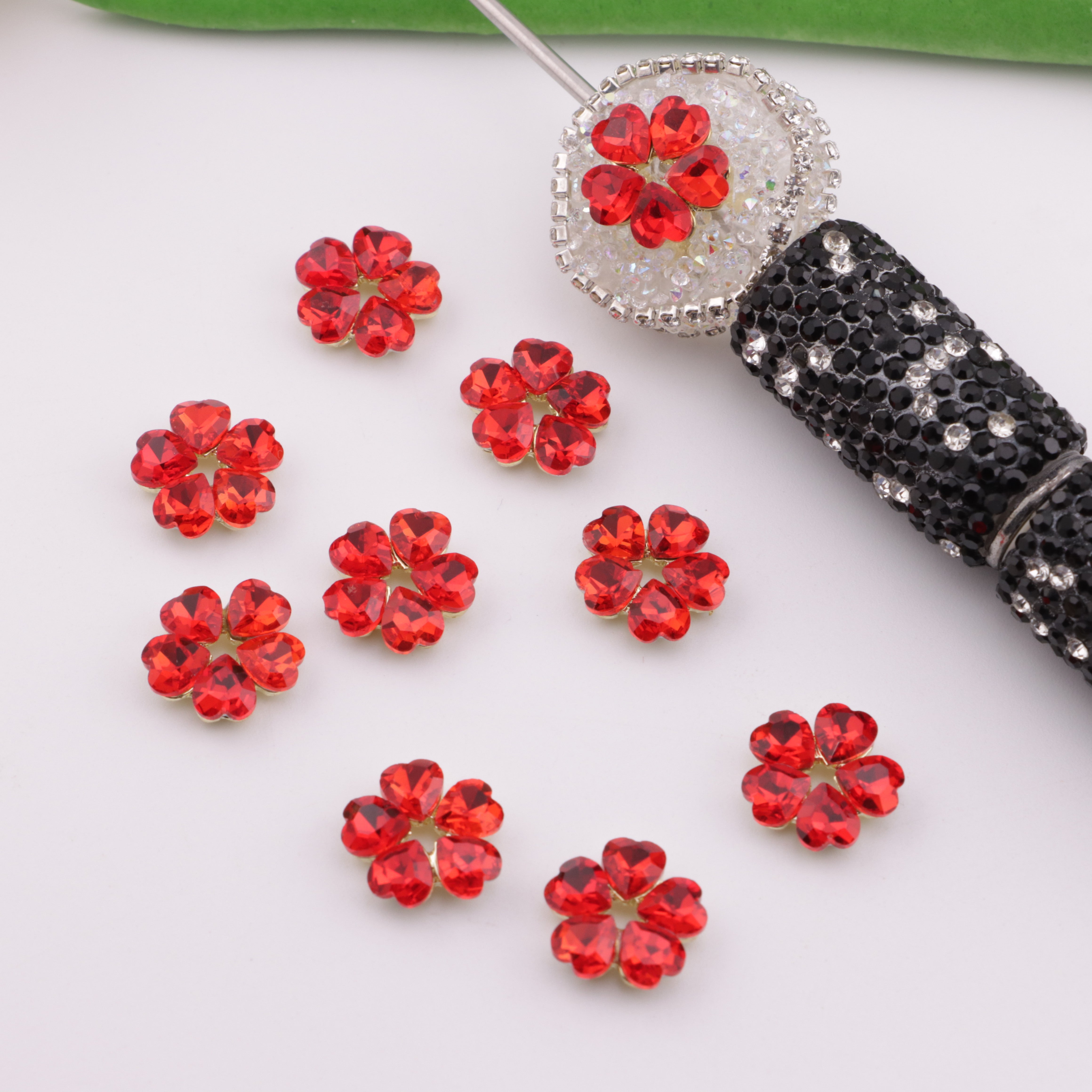 FS3994- 13*13mm Heart Flower Charms Five-Petal Heart-Shaped Flower Nail Stickers