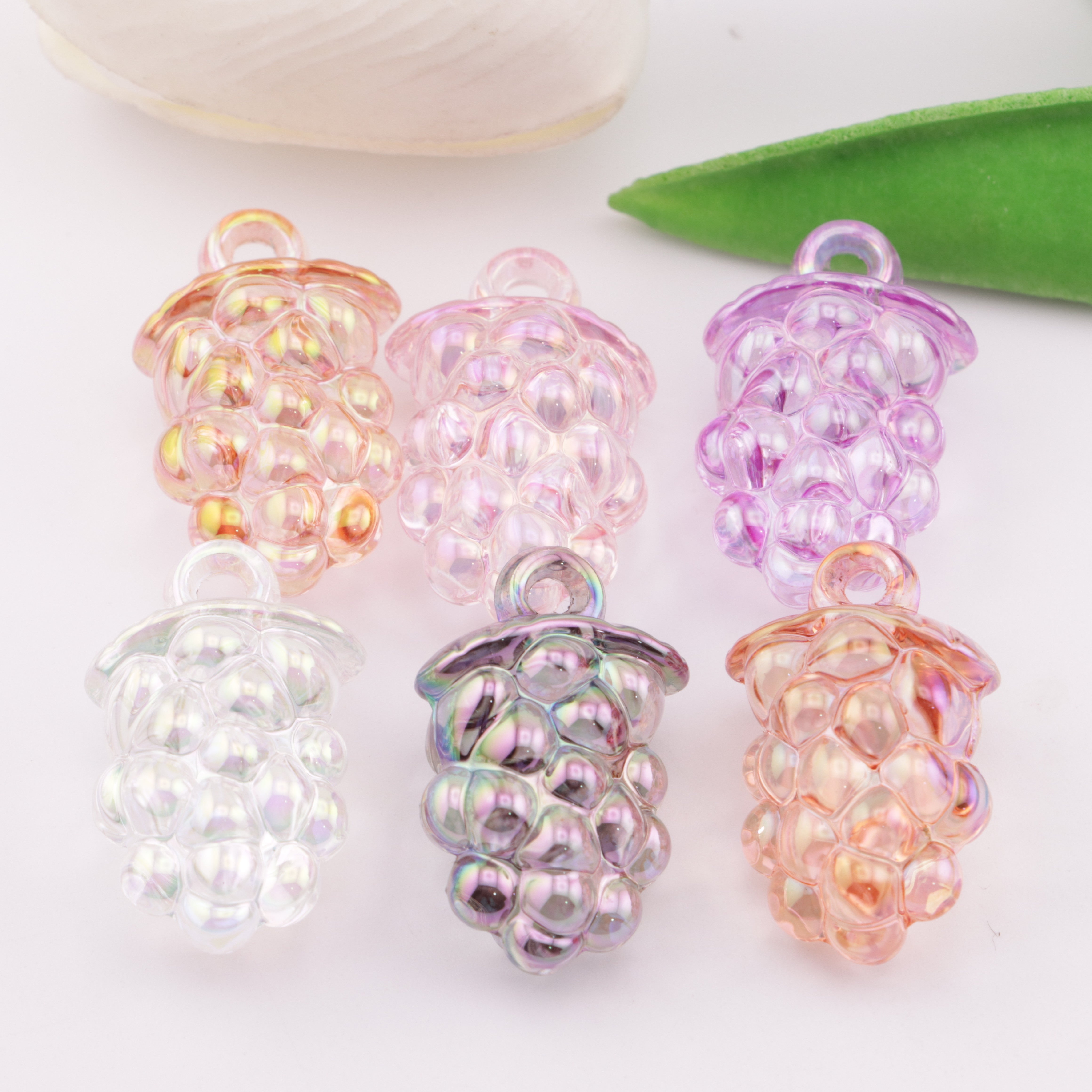 FS3632- UV Clear Grape Charms Translucent Grape Pendants
